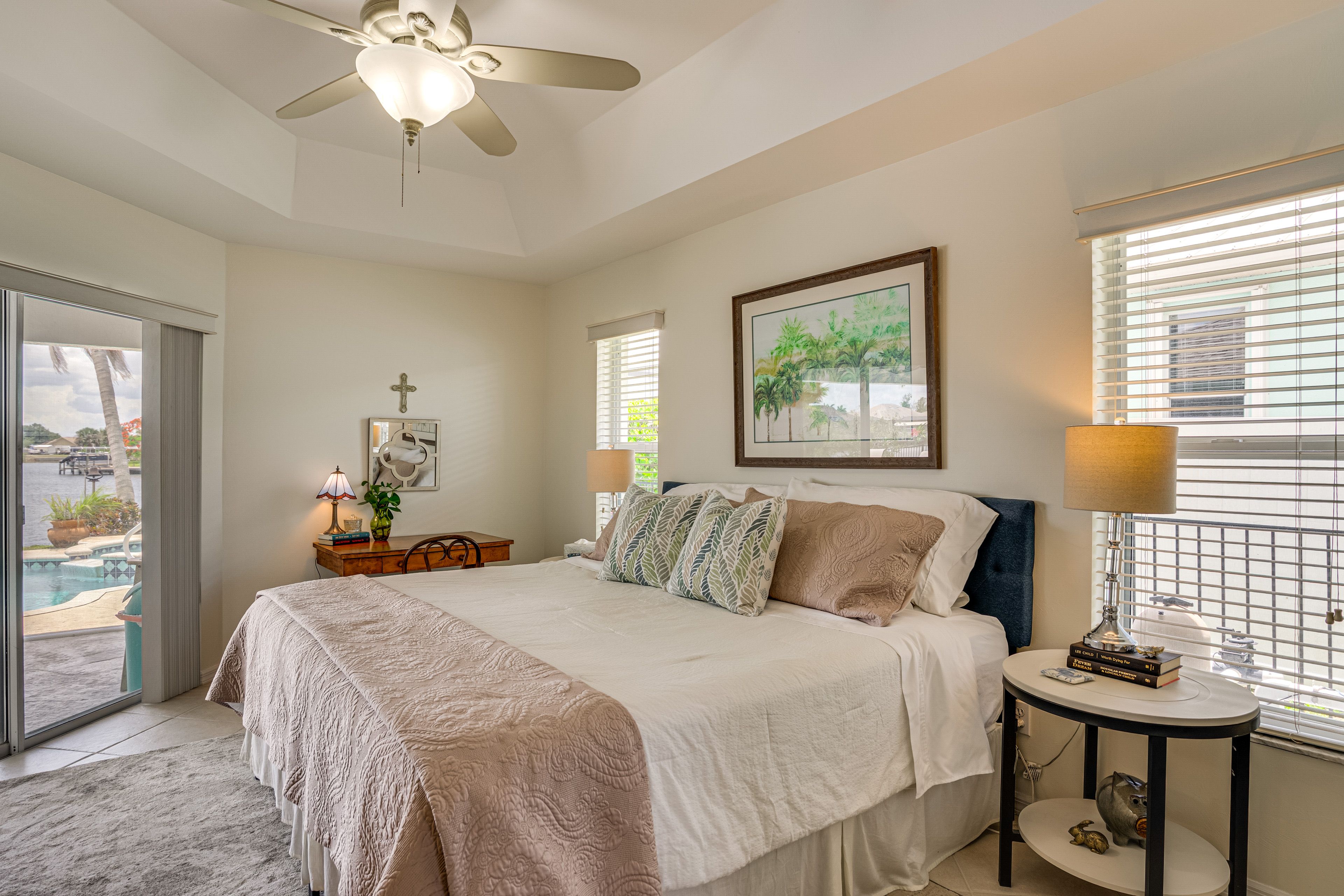 Bedroom 1 | King Bed