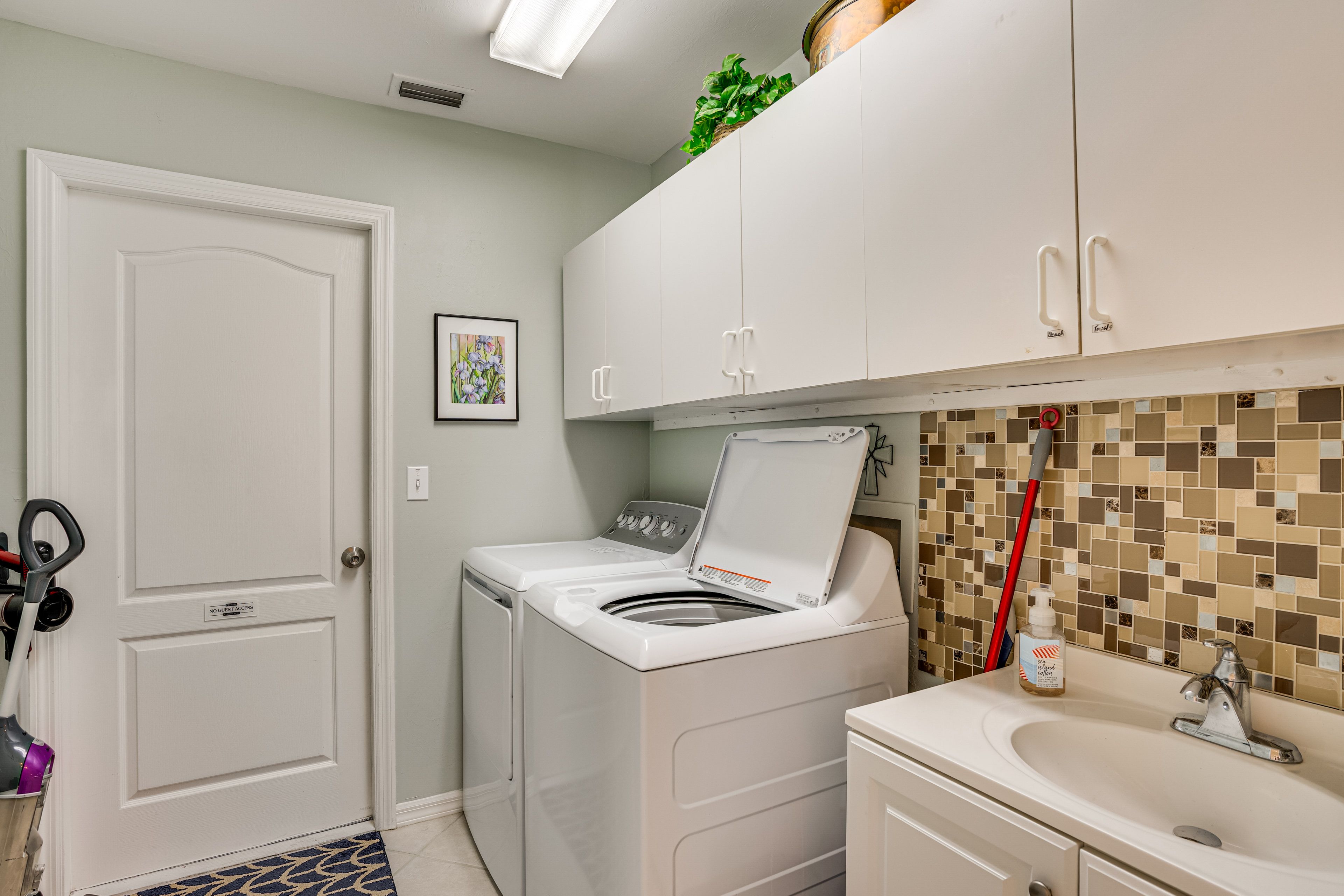 In-Unit Laundry