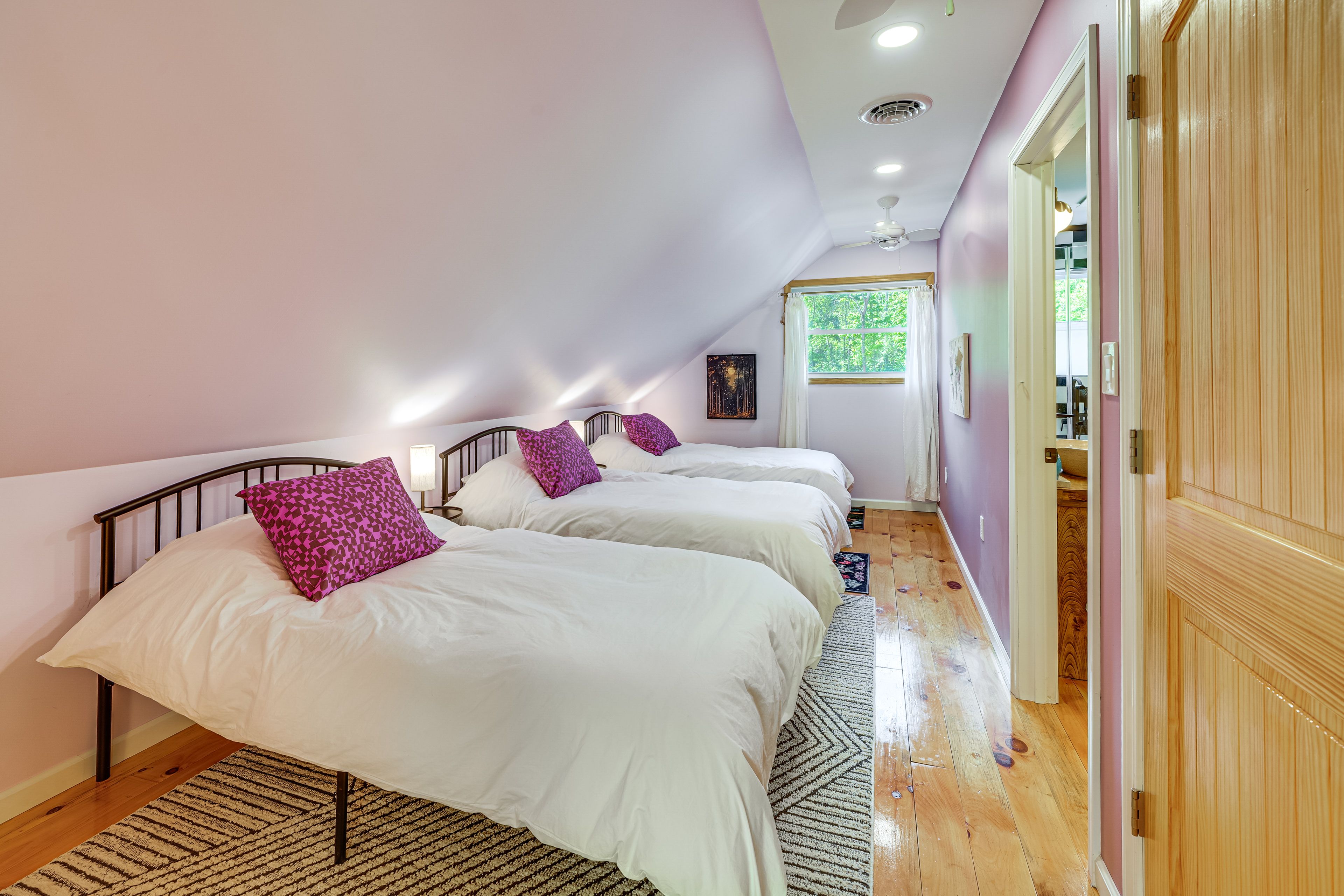 Bedroom 2 | 3 Twin Beds | 2nd Level