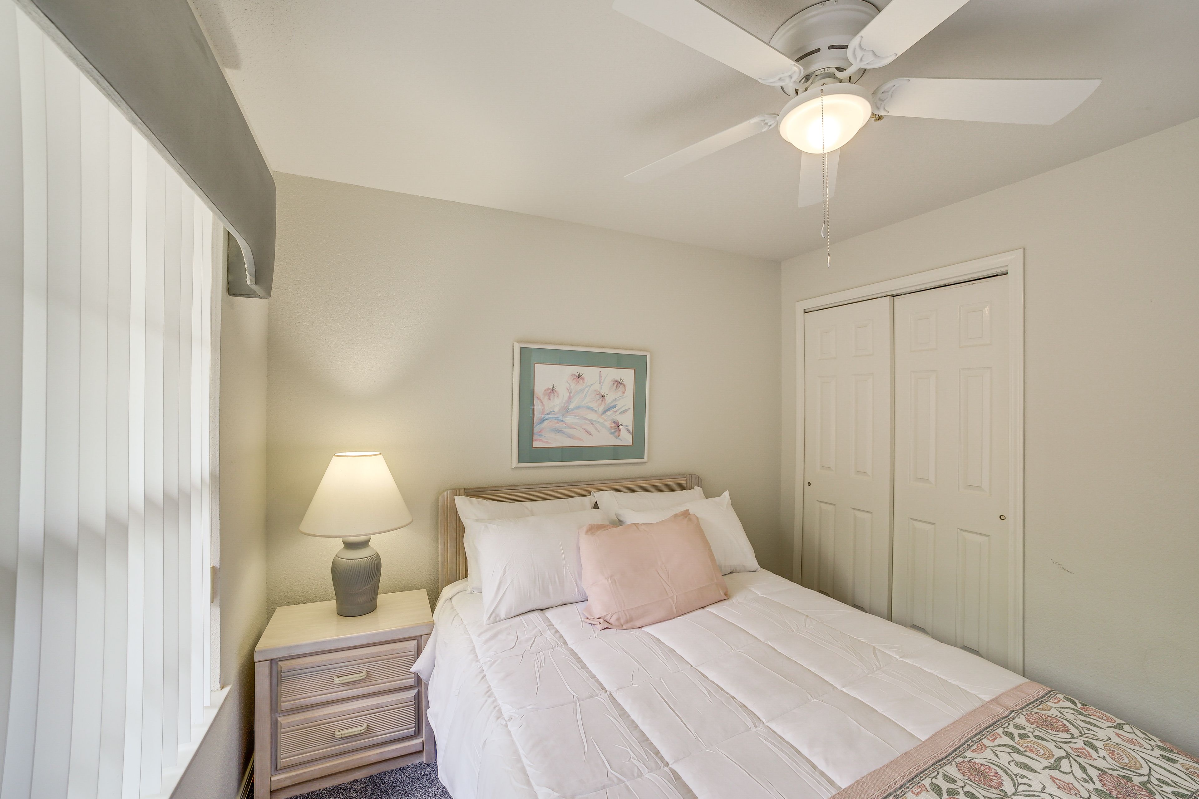 Bedroom 2 | Queen Bed