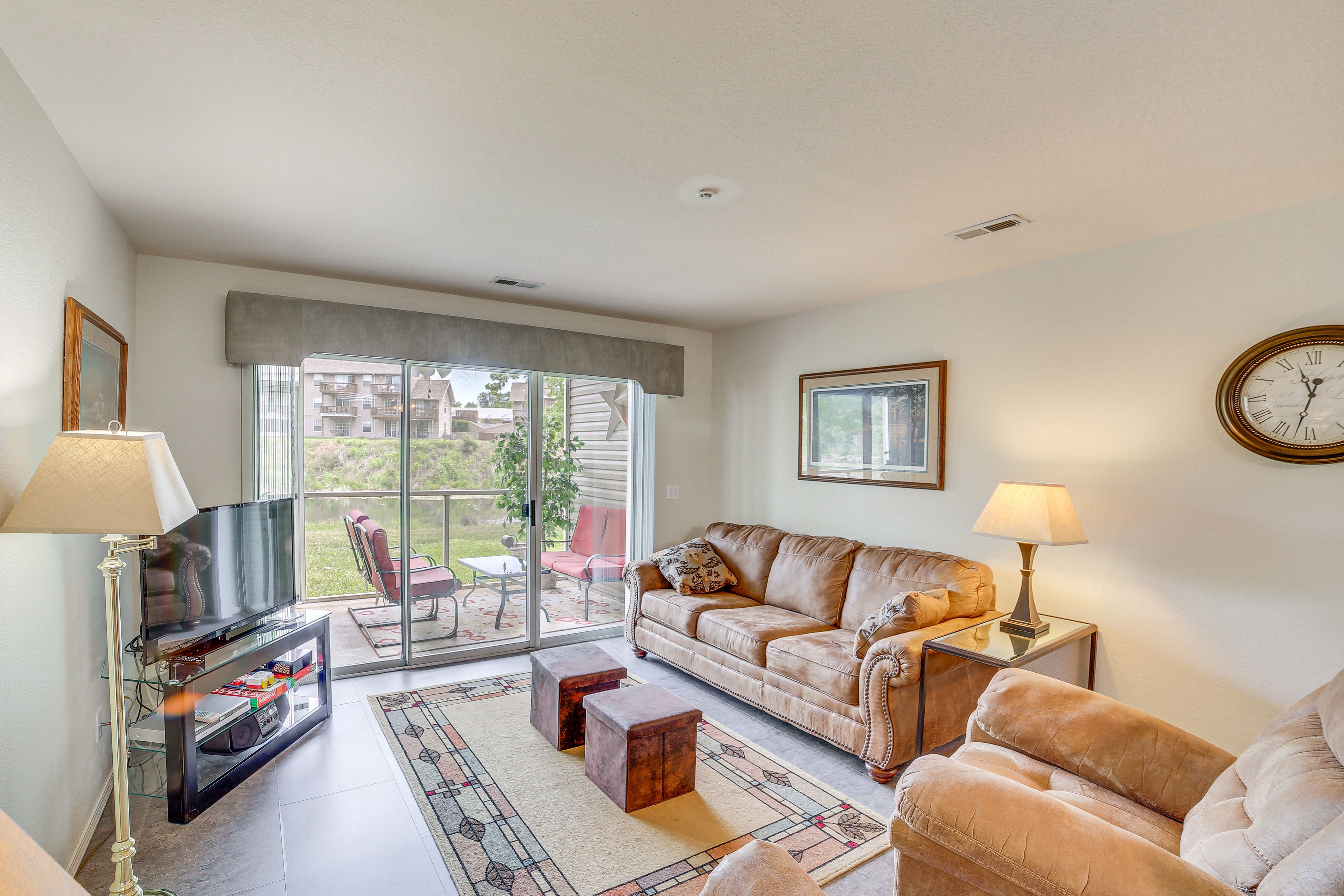Living Room | Queen Sleeper Sofa