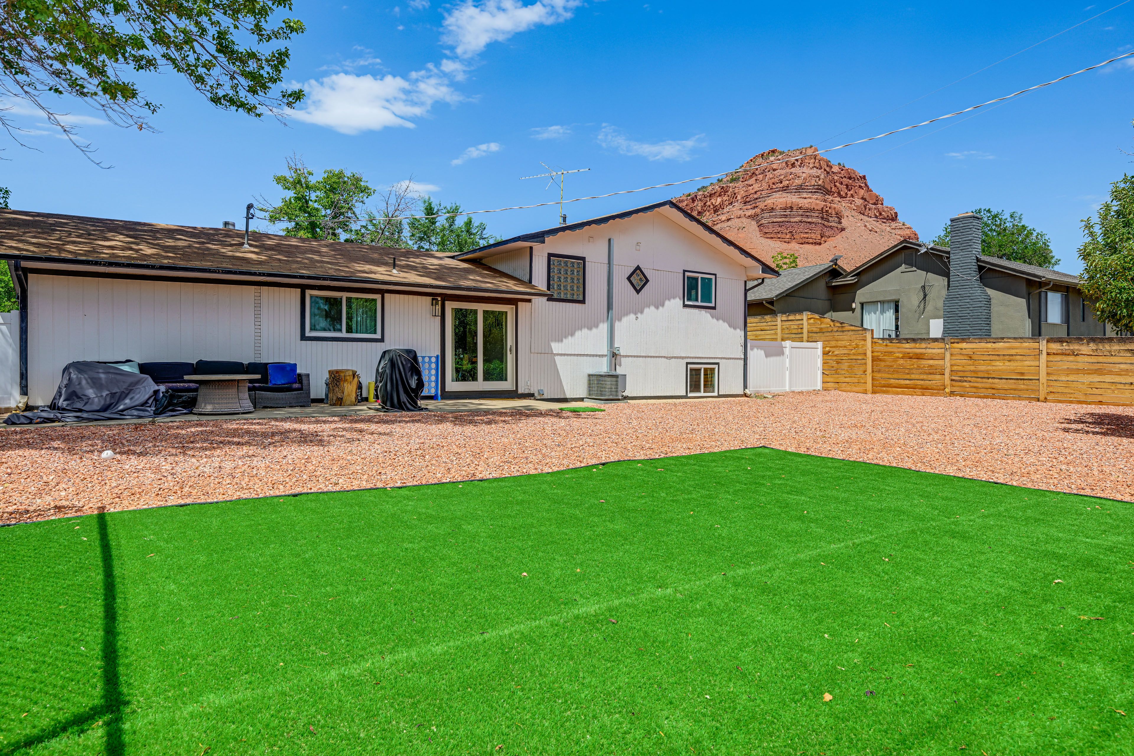 Furnished Patio | Gas Fire Table | Gas Grill | Mountain Views