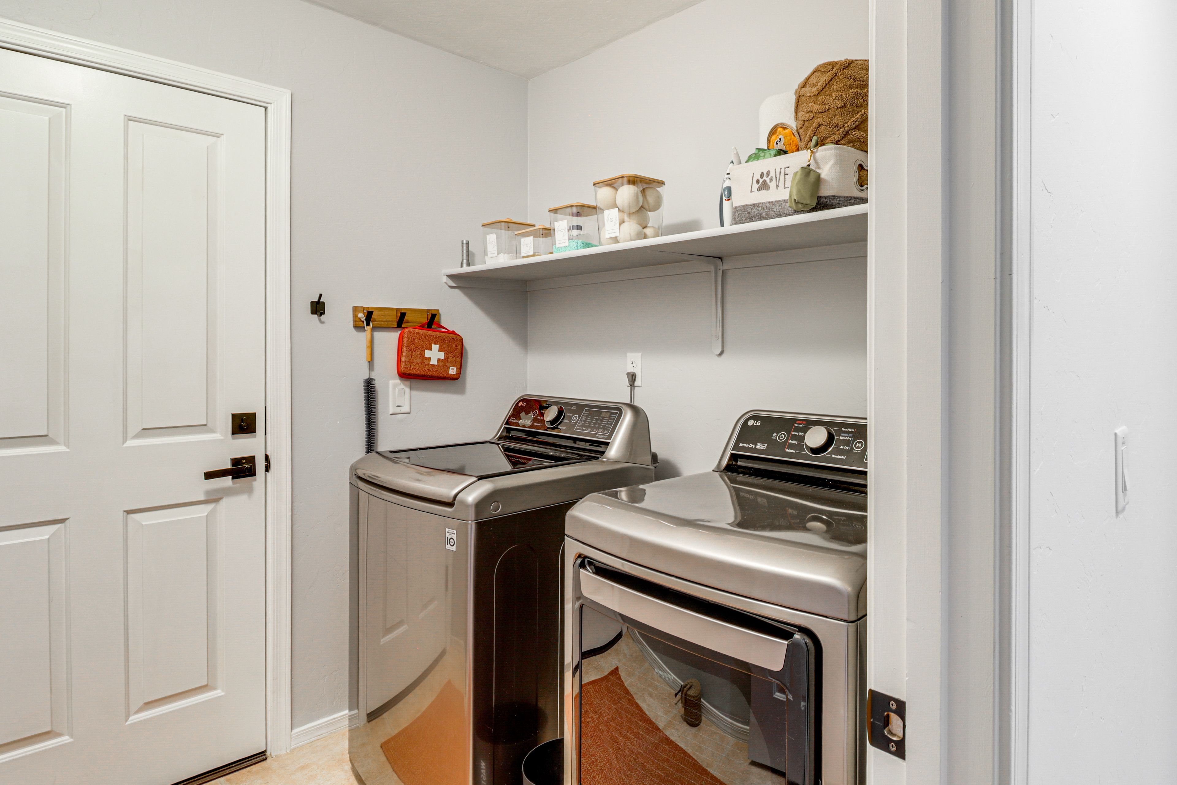 Washer & Dryer