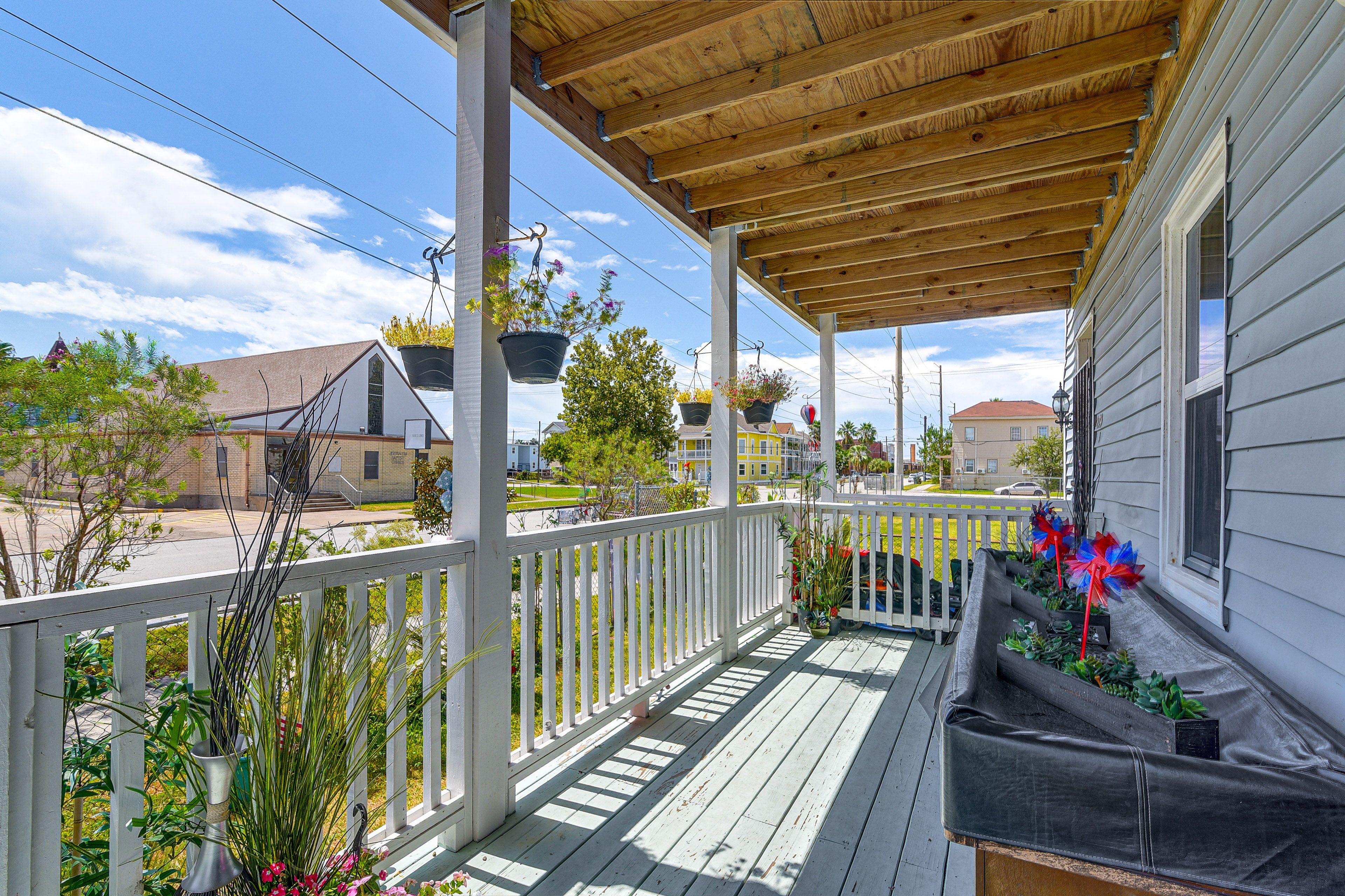 Private Front Porch