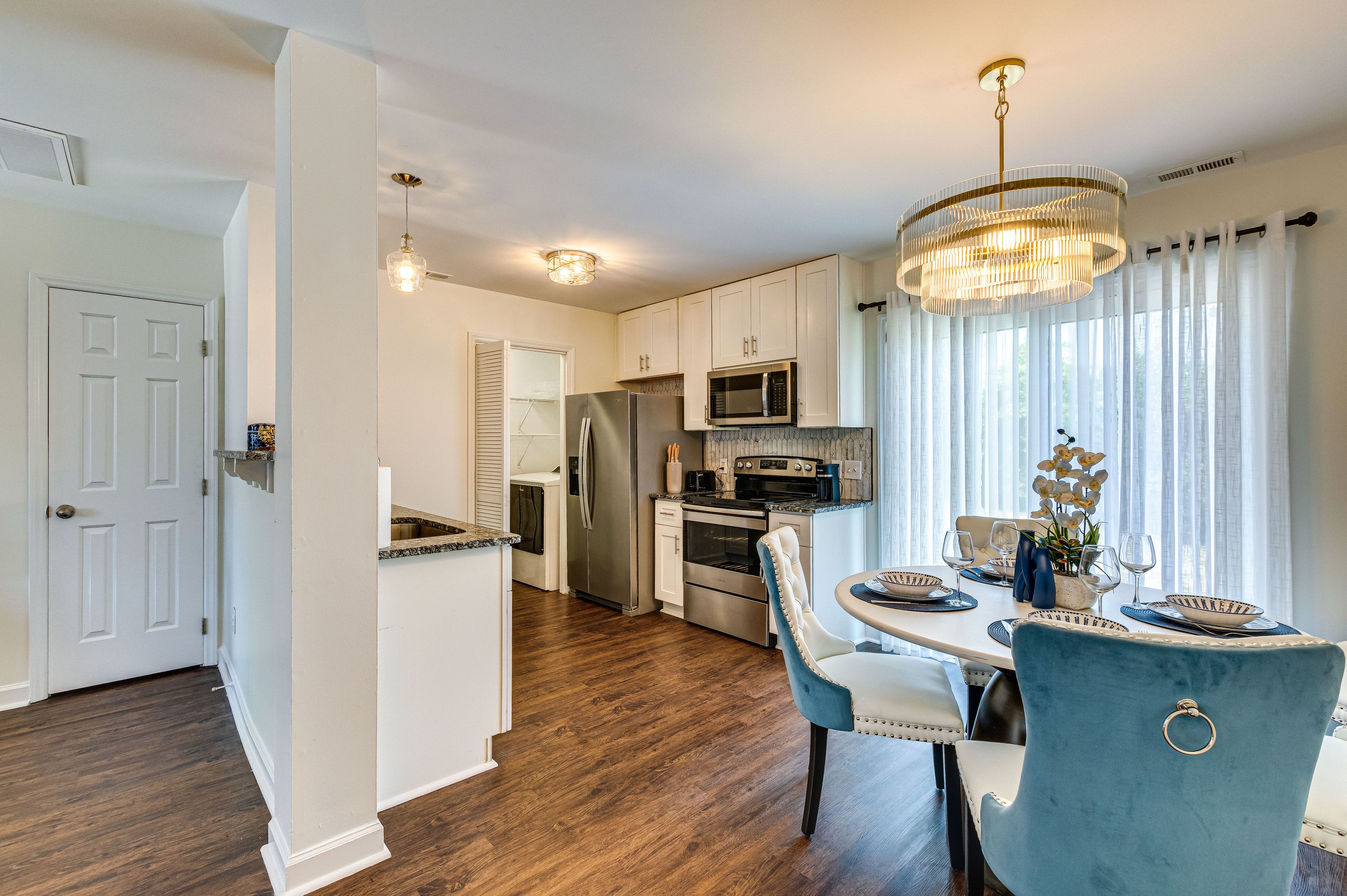 Dining Area | 1st Floor