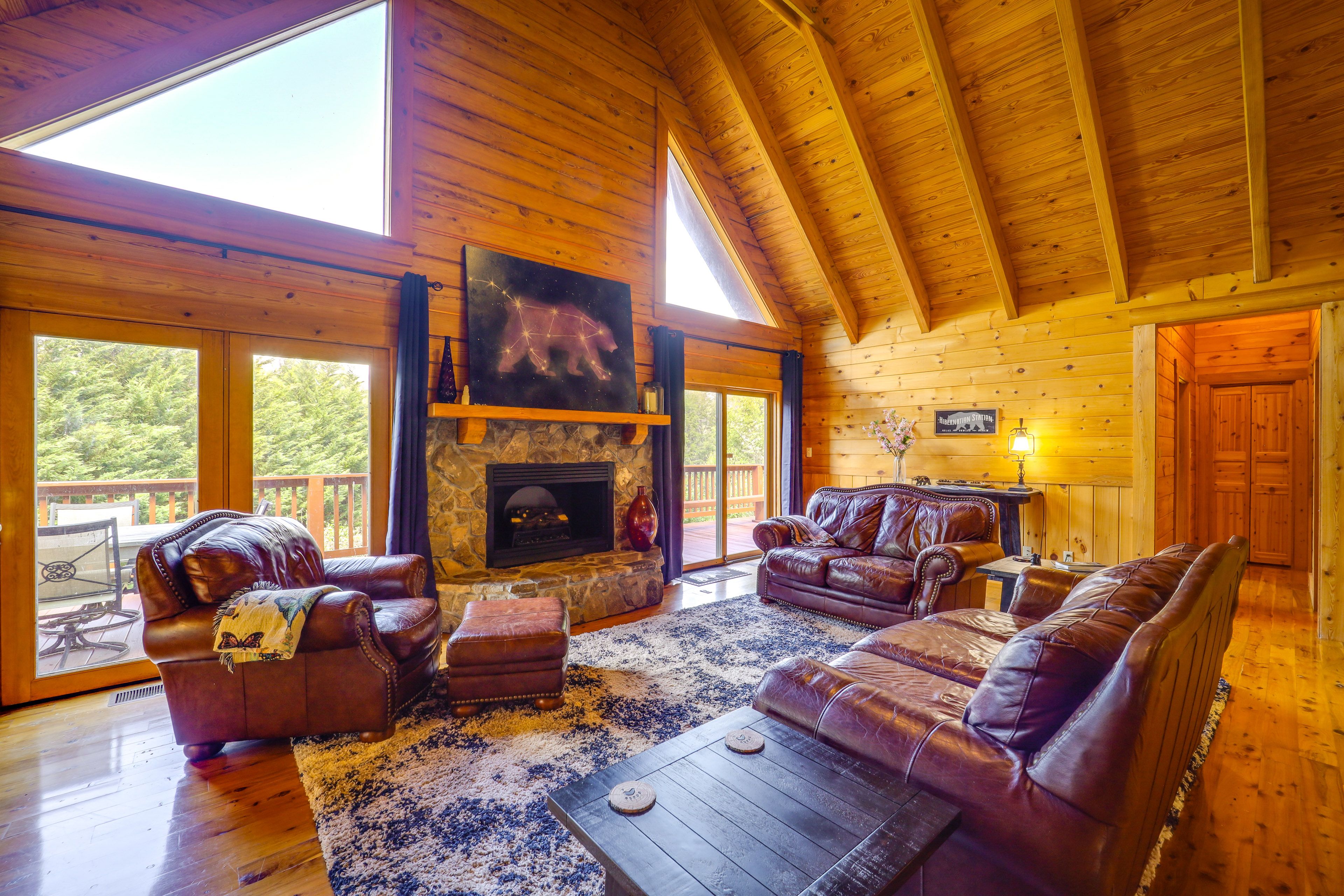 Living Room | Main Level