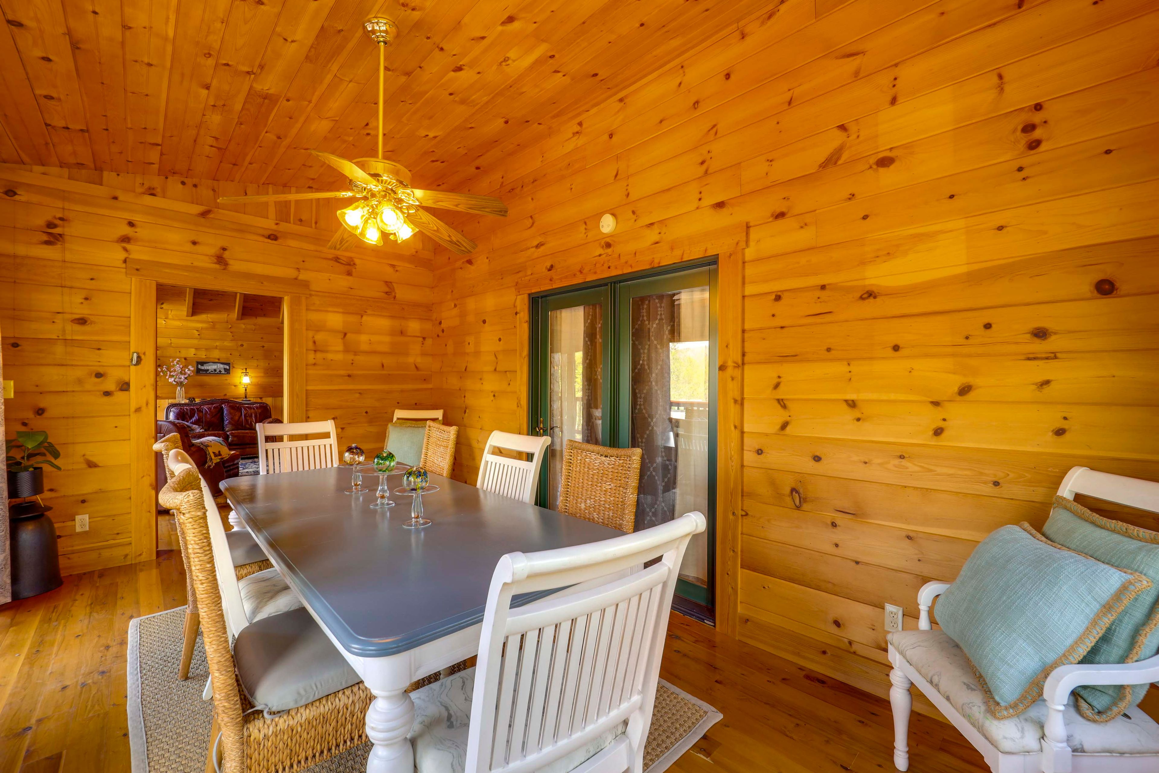 Dining Room | Main Level