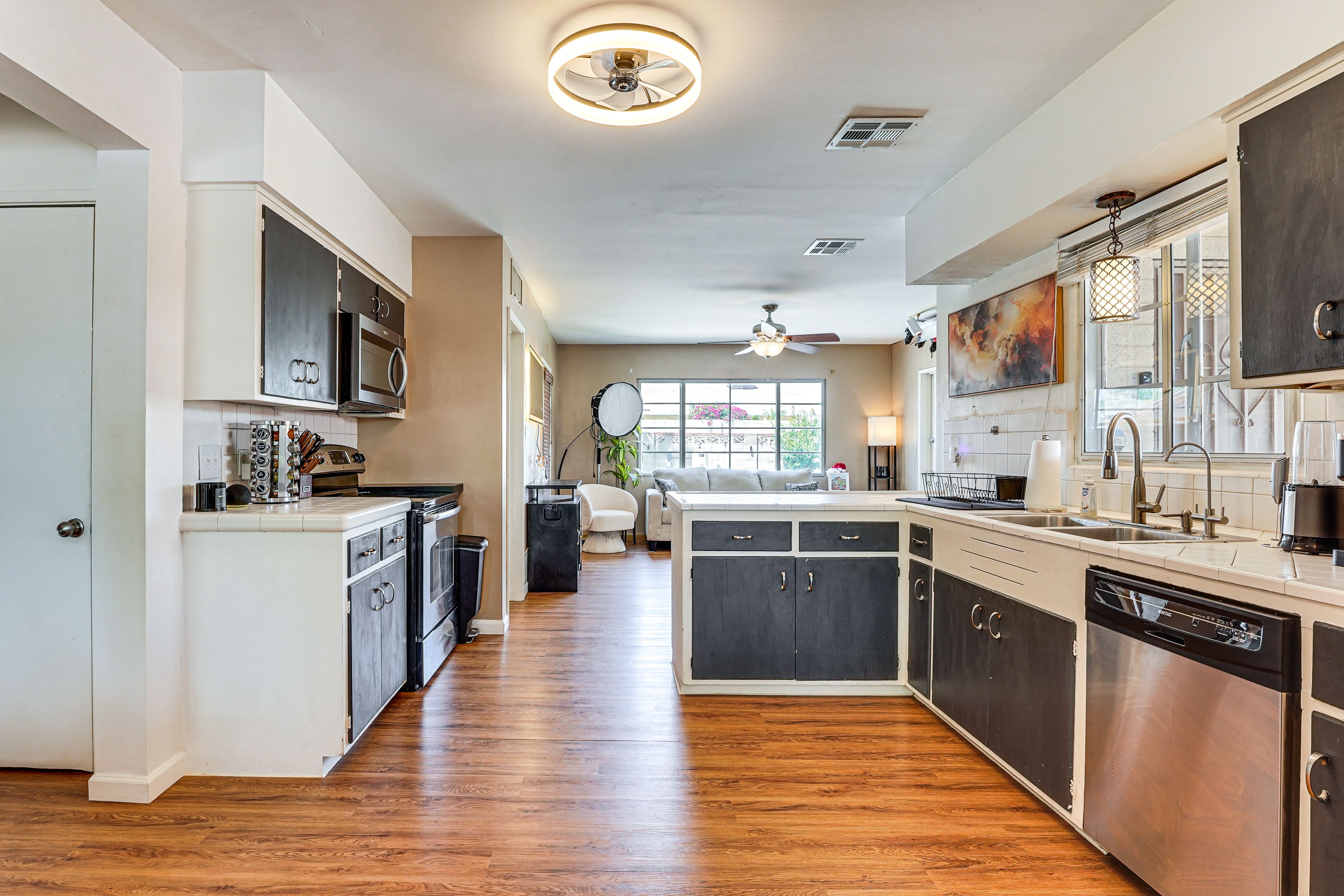 Kitchen | Refrigerator | Toaster