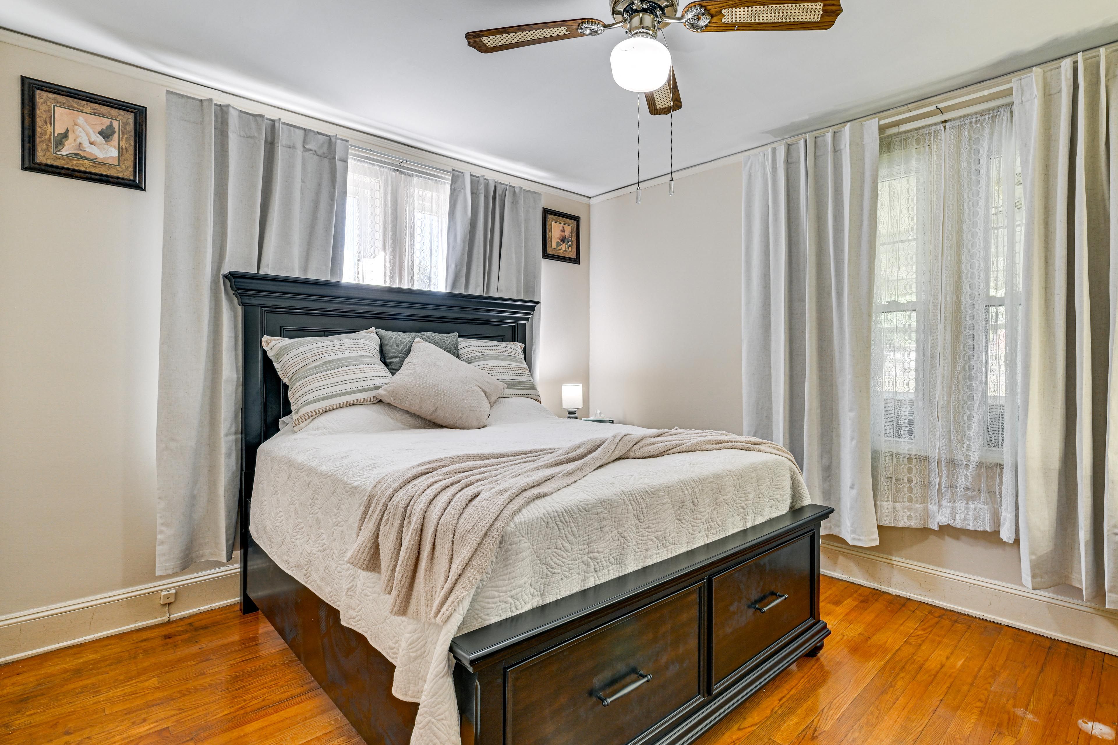 Bedroom 2 | Queen Bed