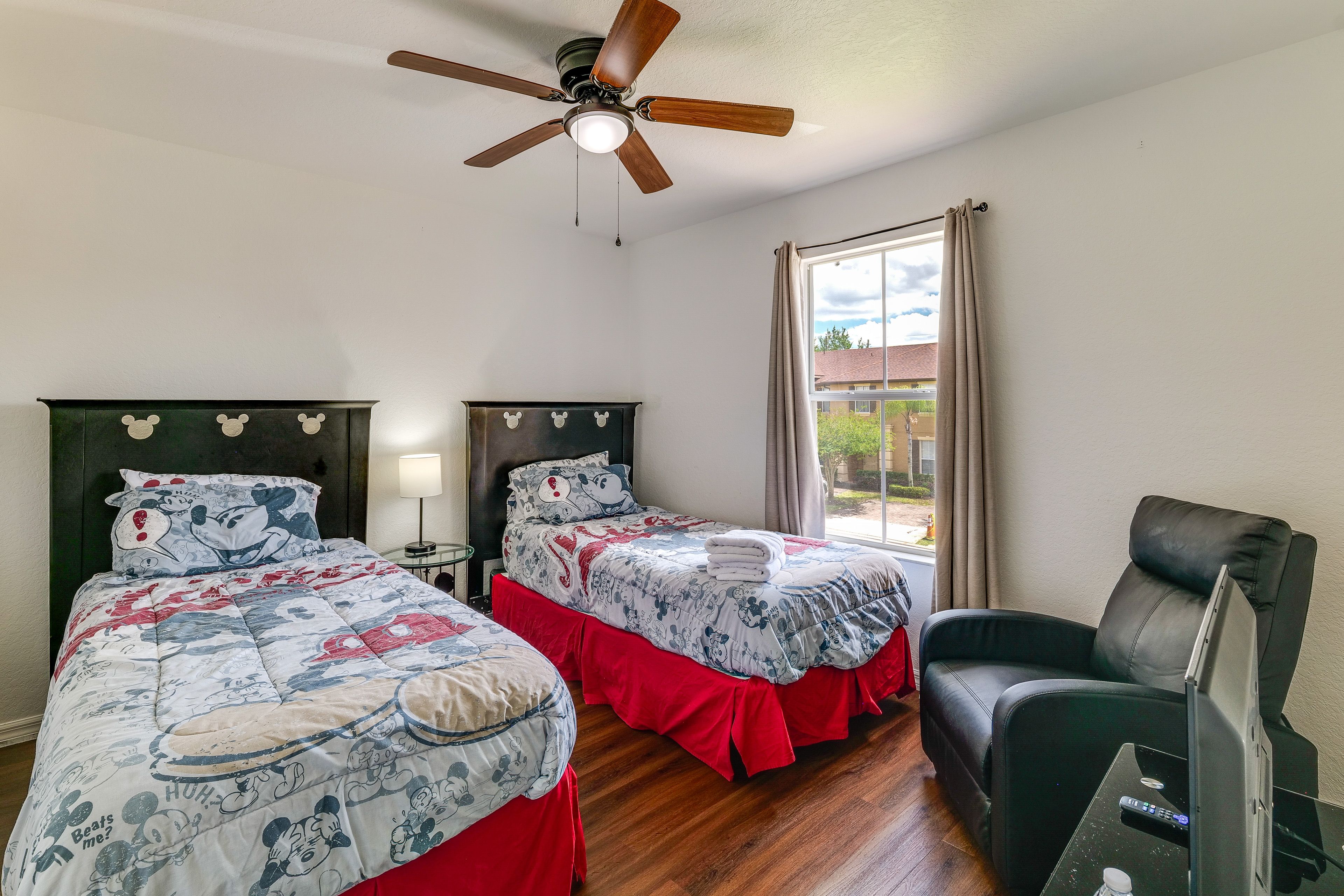 Bedroom 4 | 2 Twin Beds | 2nd Floor