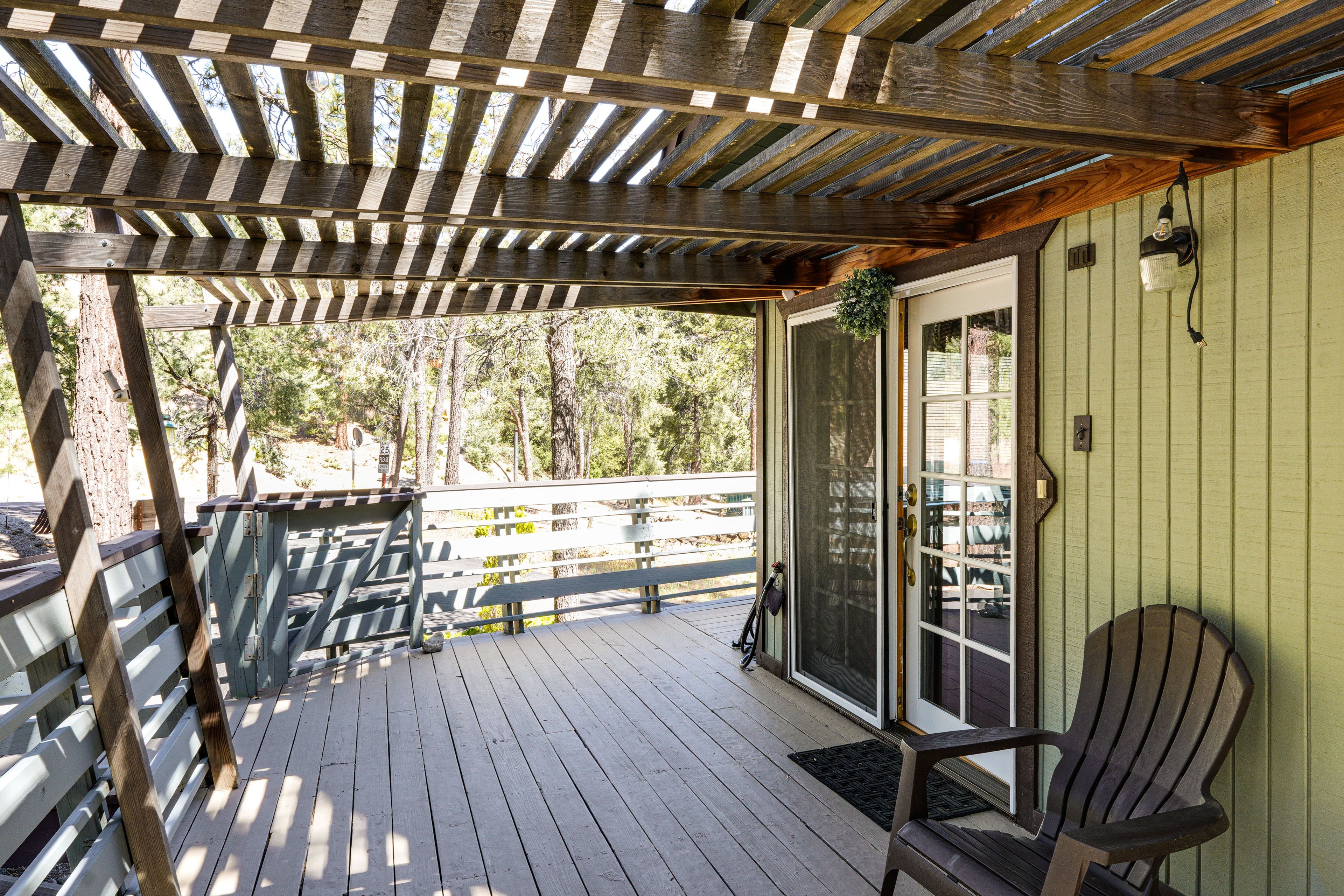 Wraparound Deck