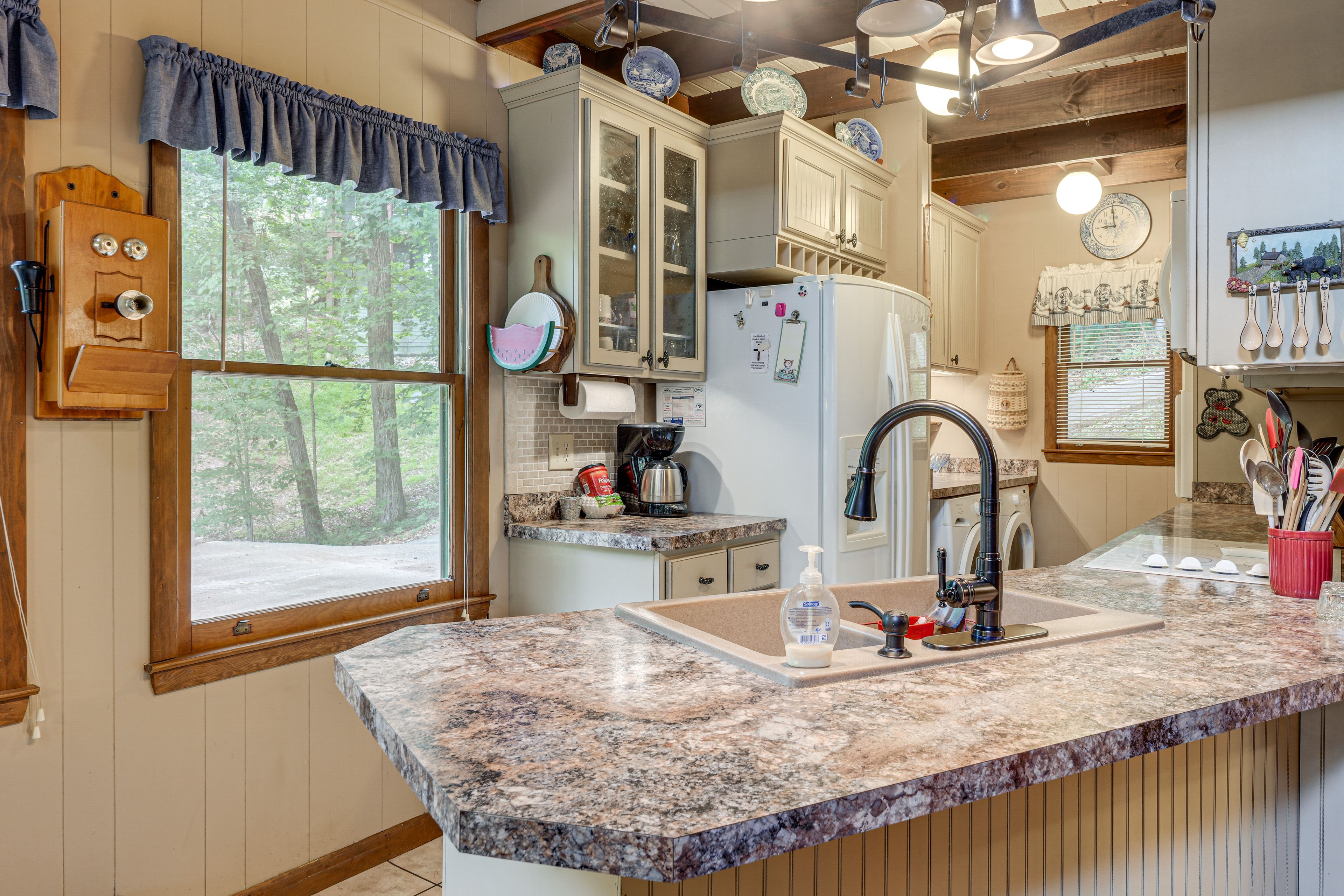 Kitchen | 1st Floor