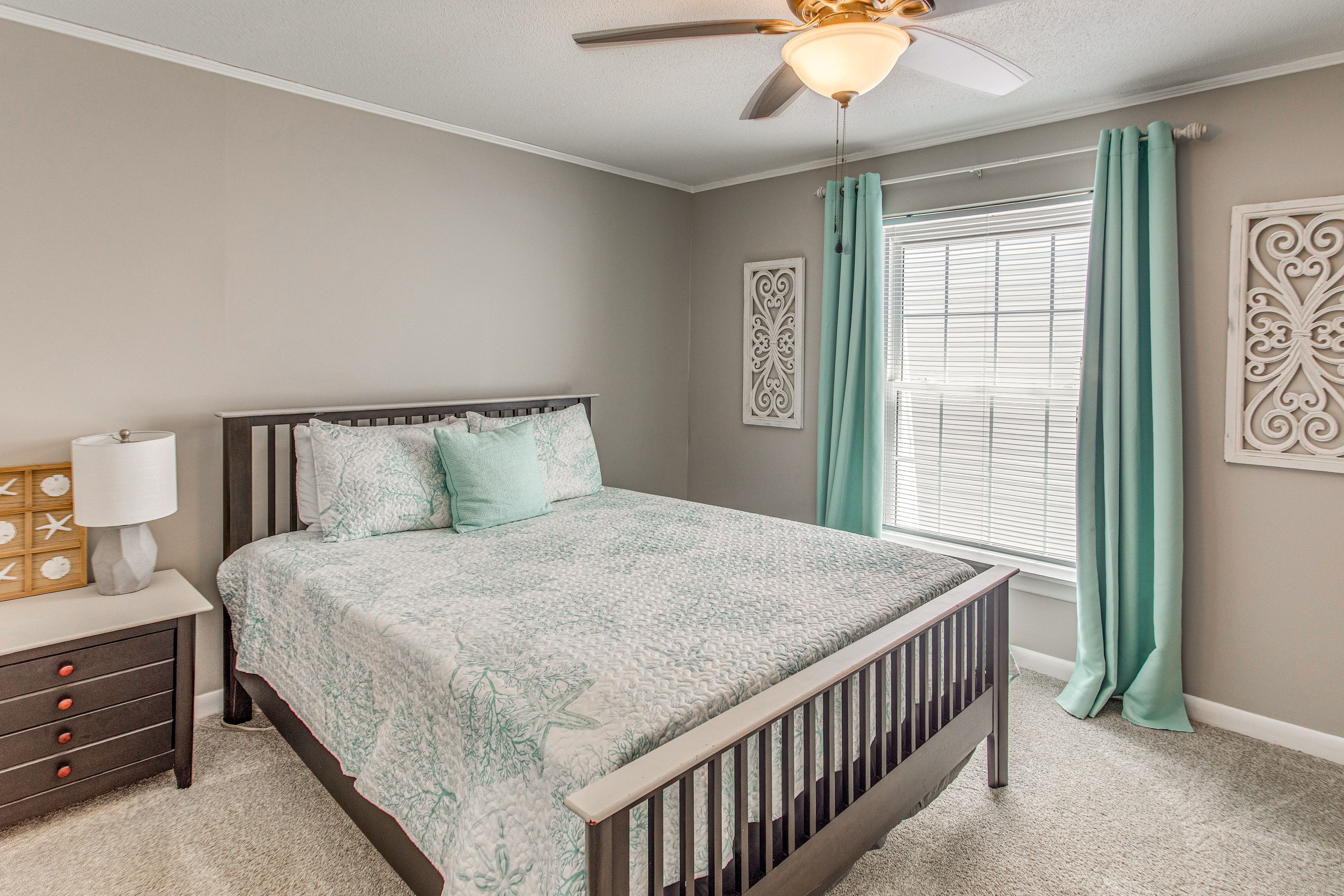 Bedroom 1 | Queen Bed | 2nd Floor