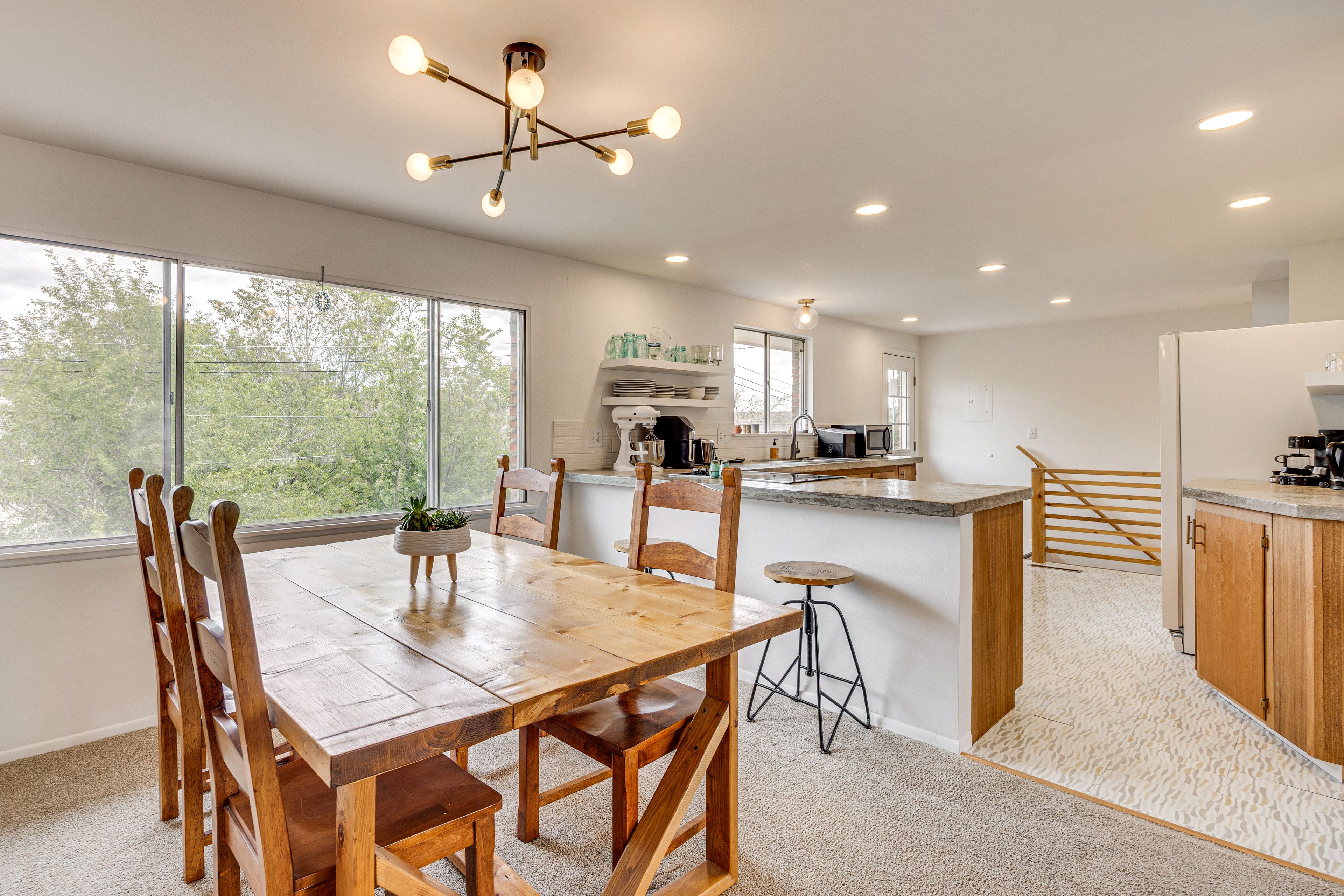 Dining Area | Main Level