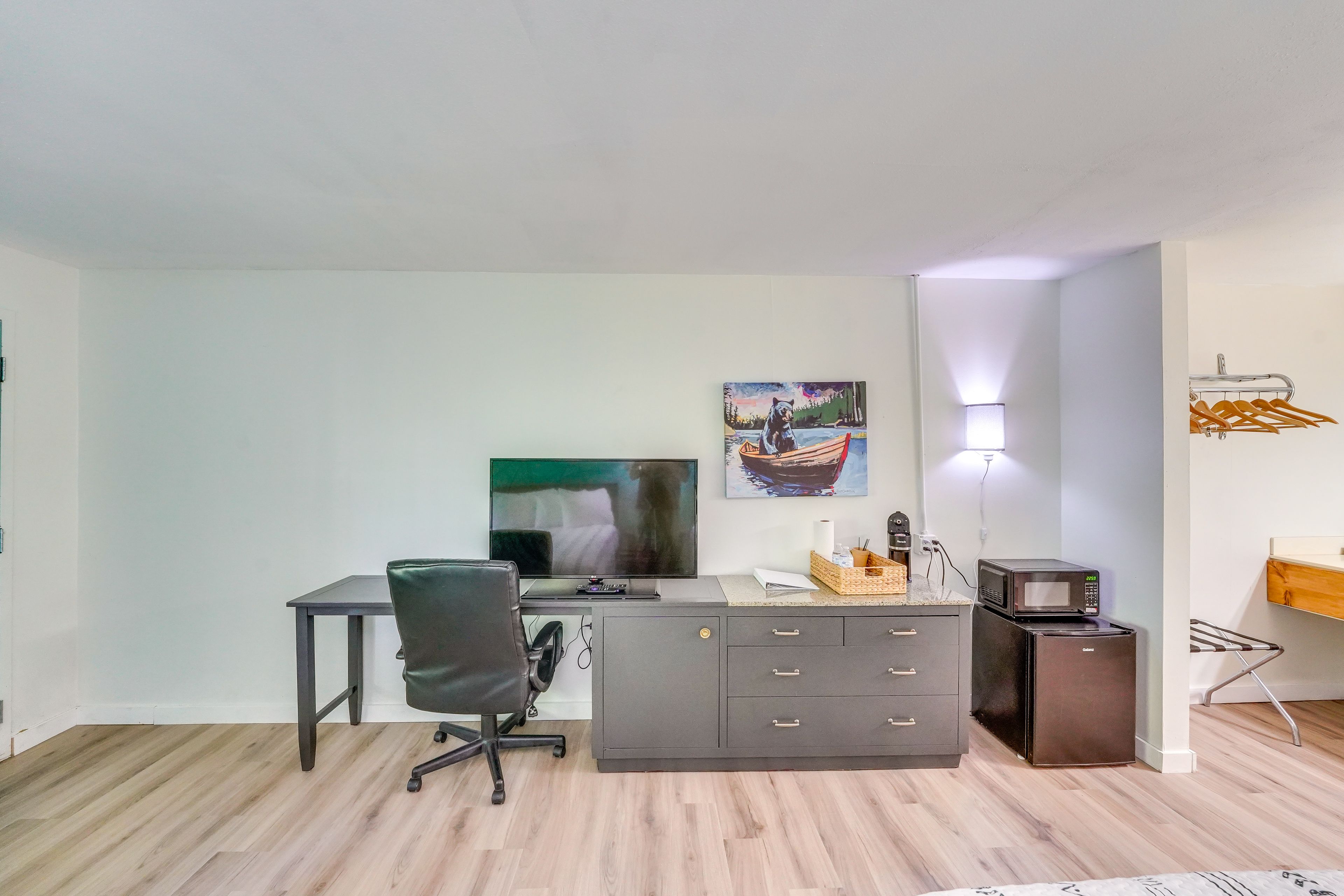 Property Interior | Single-Story Studio
