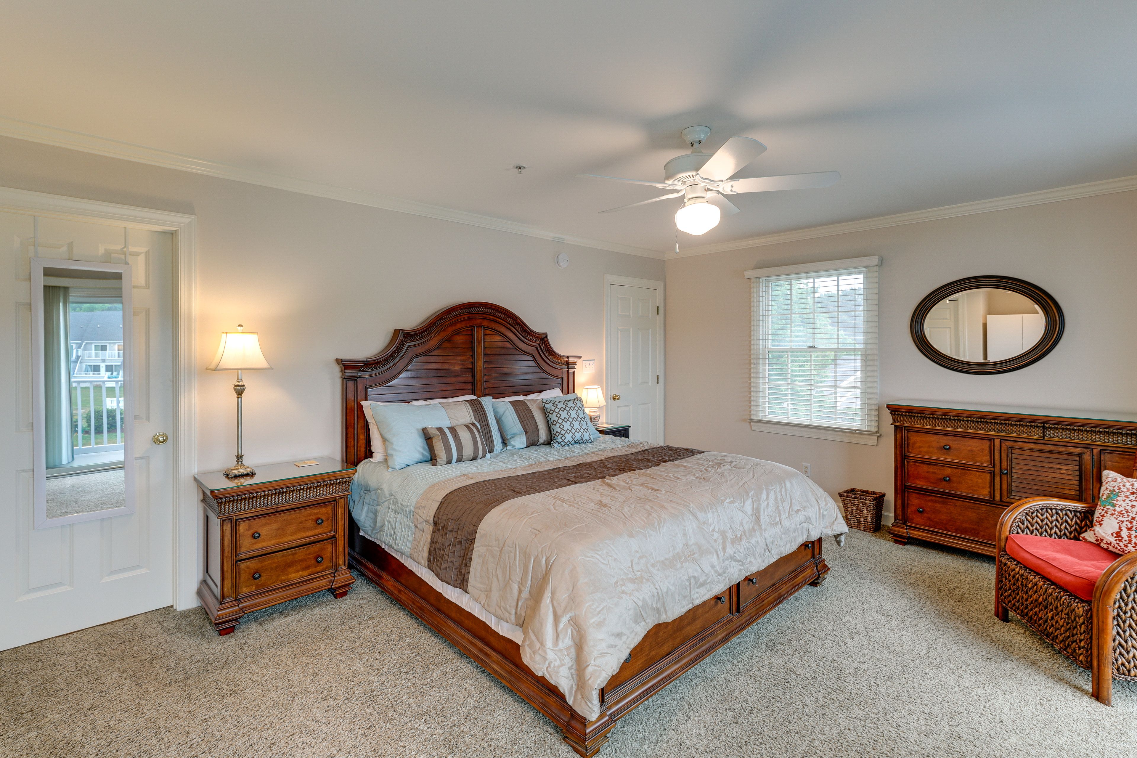 Bedroom 1 | King Bed | 2nd Floor