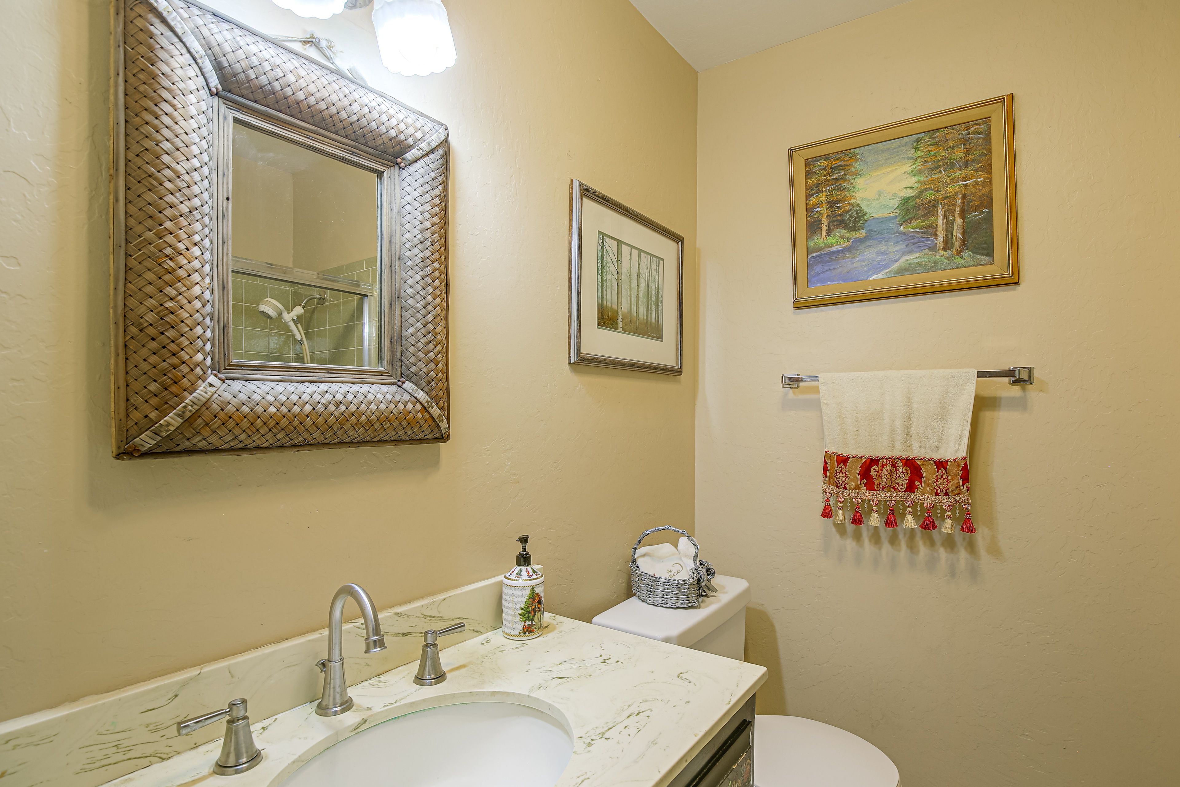Bathroom | Upper Level