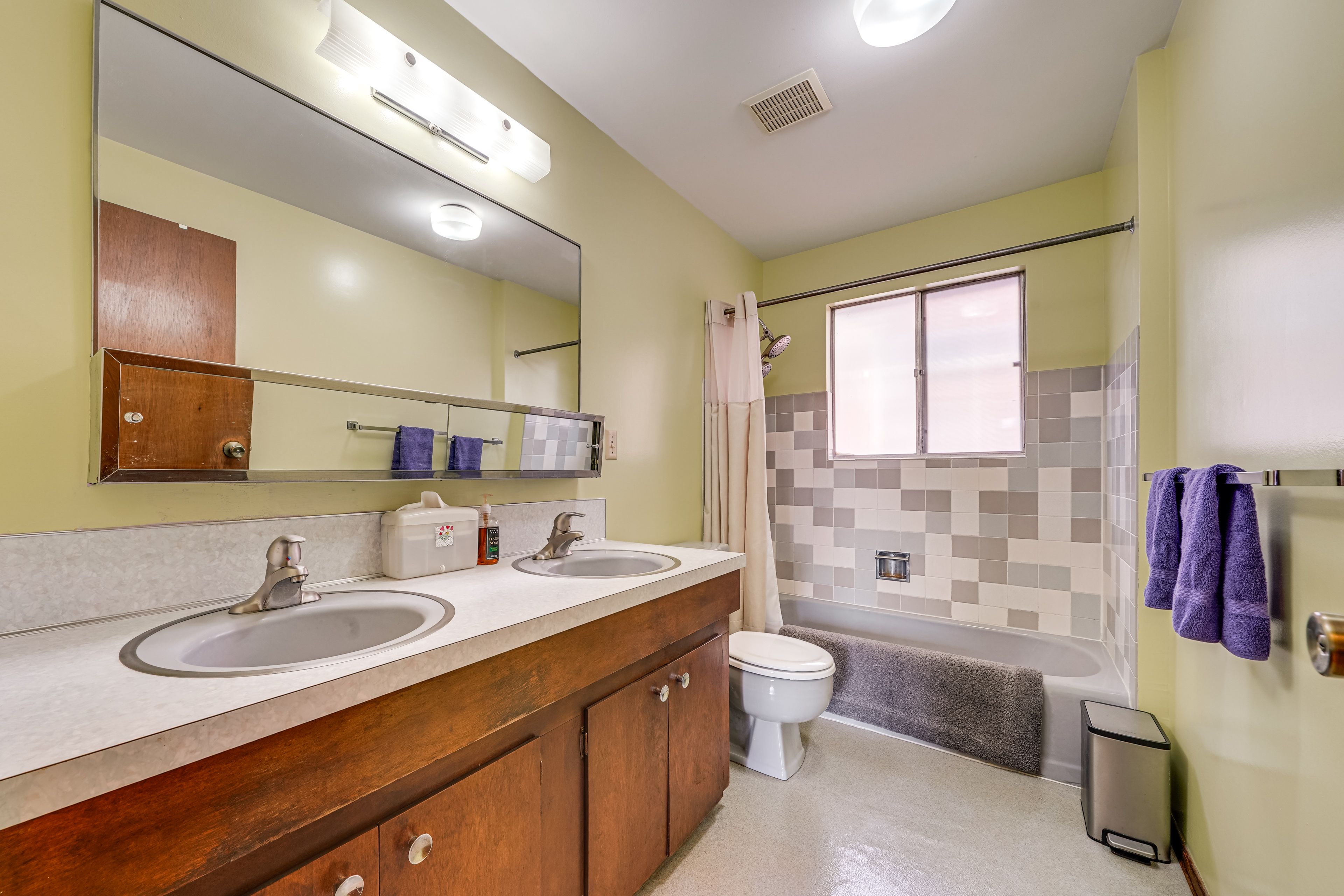 Full Bath