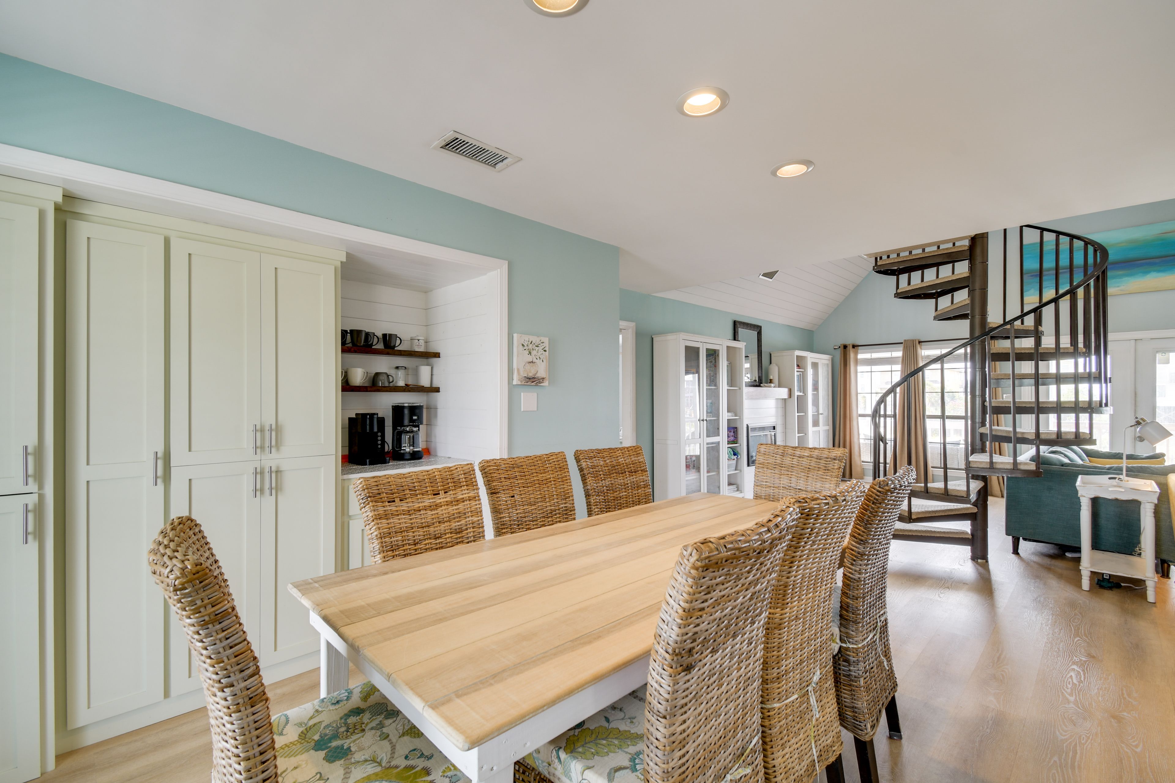 Dining Area | 1st Floor