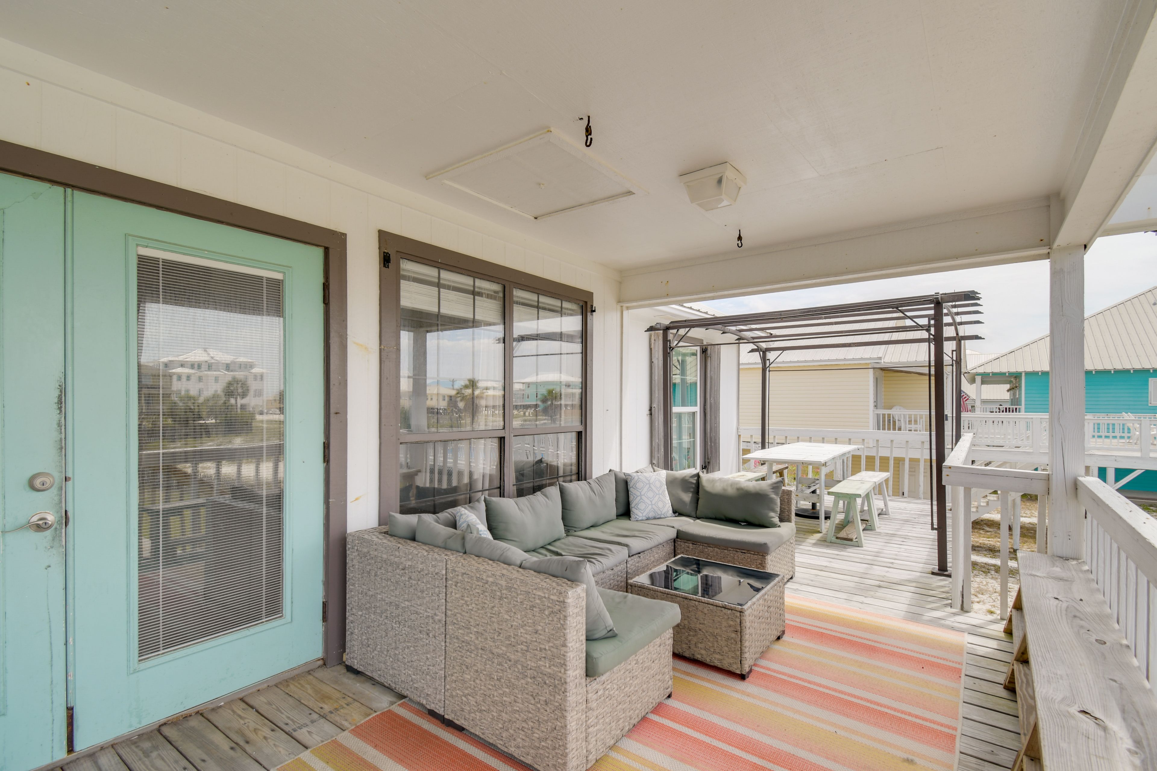 Private Deck