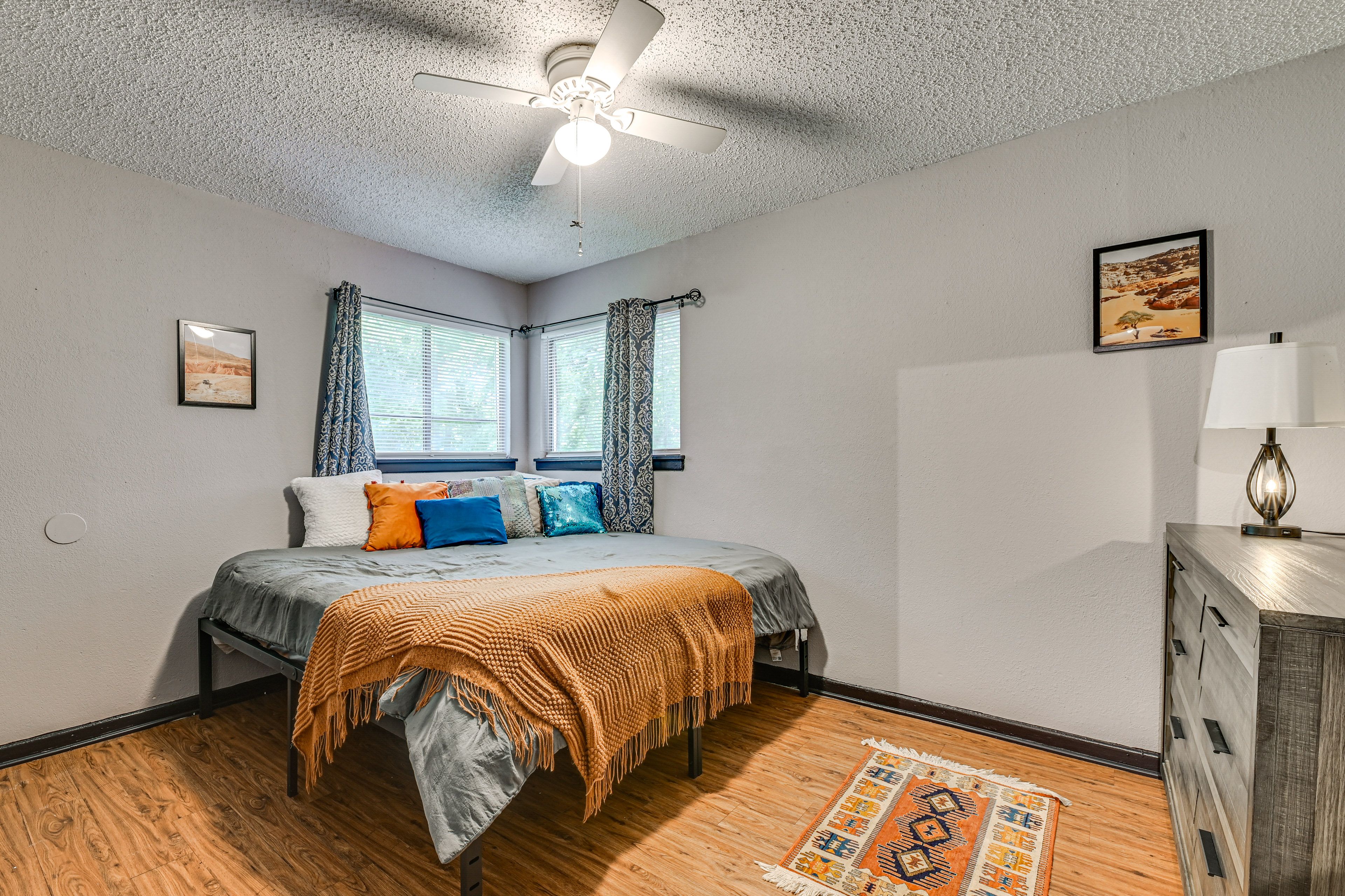 Bedroom 1 | King Bed