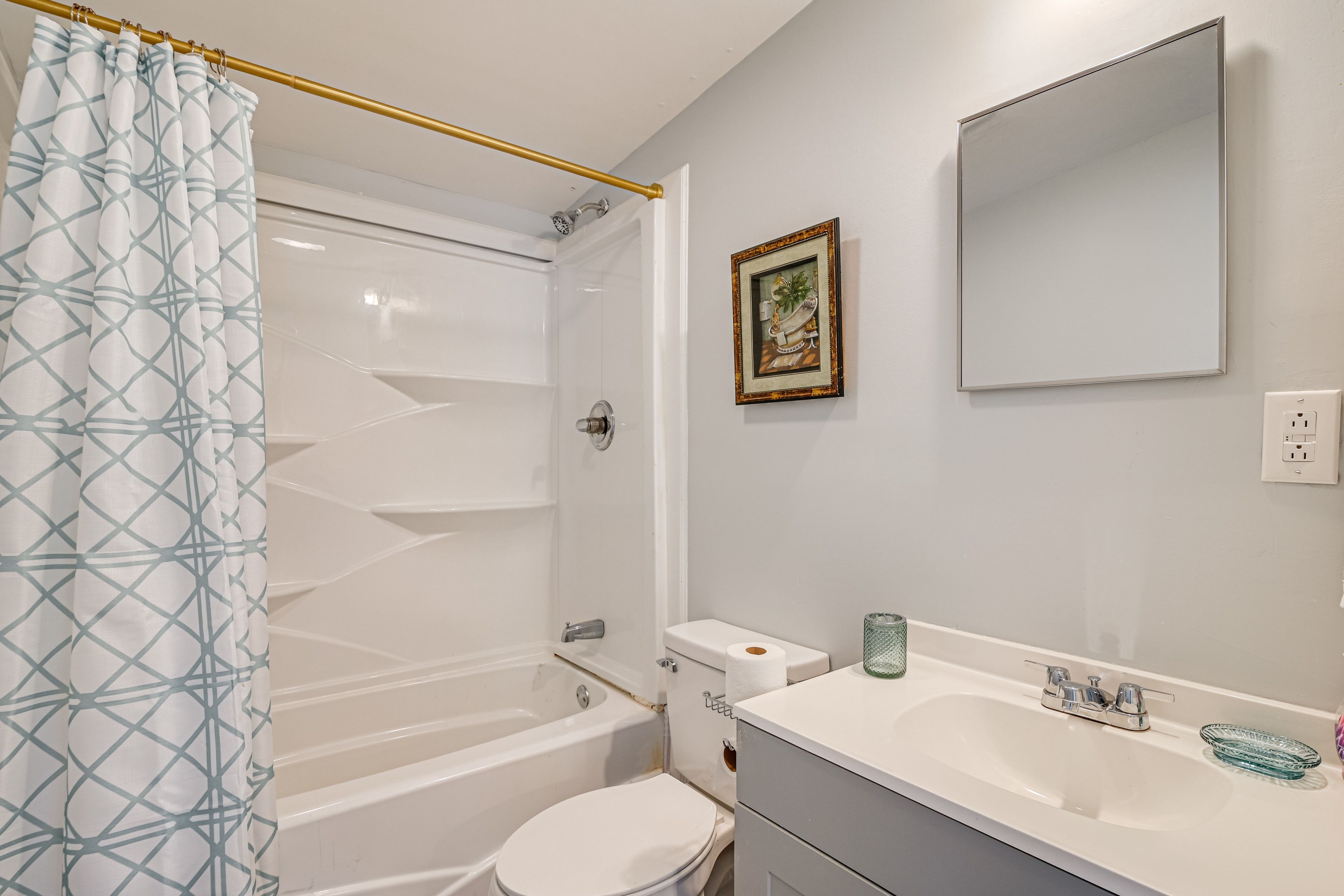 Full Bathroom