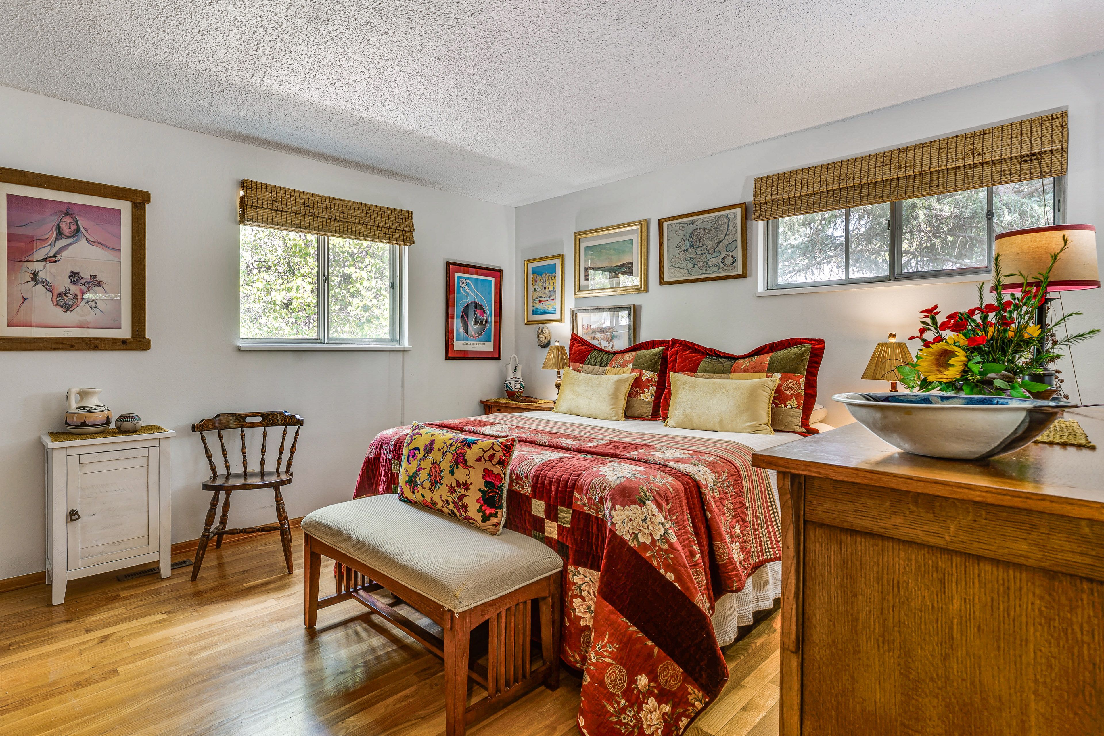 Bedroom 1 | Queen Bed | Upper Level