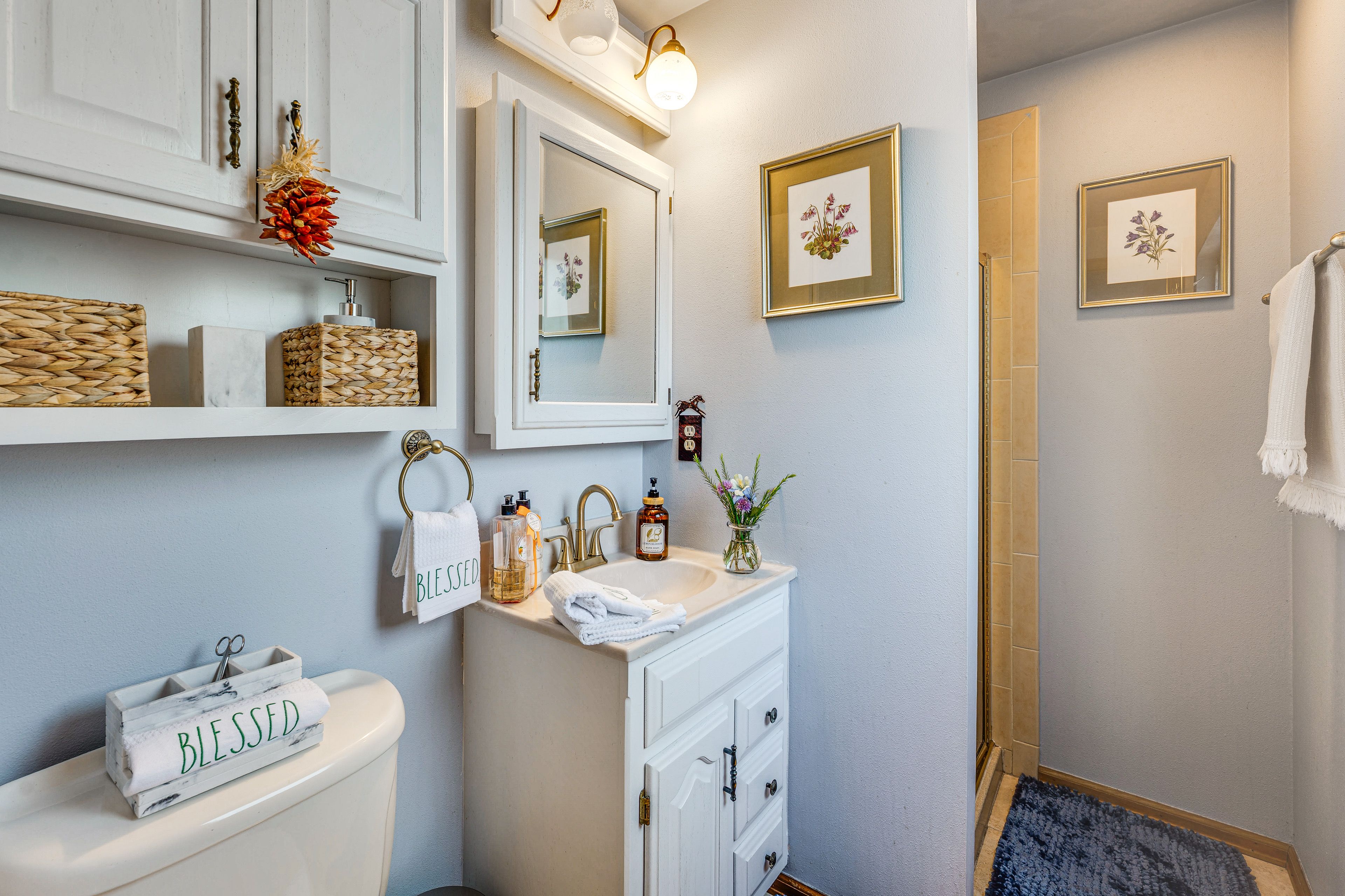 Full Bathroom | Upper Level