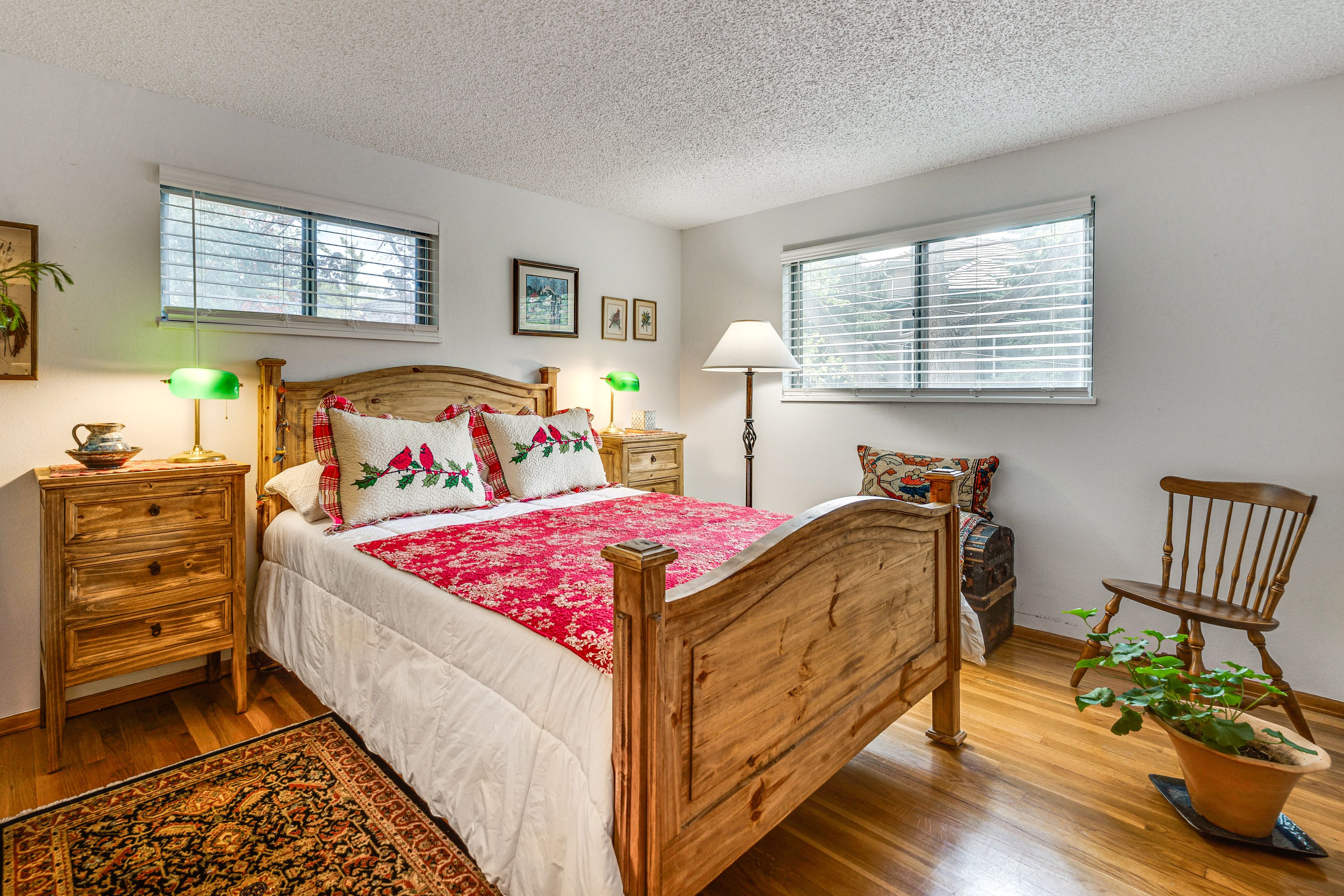 Bedroom 2 | Queen Bed | Upper Level