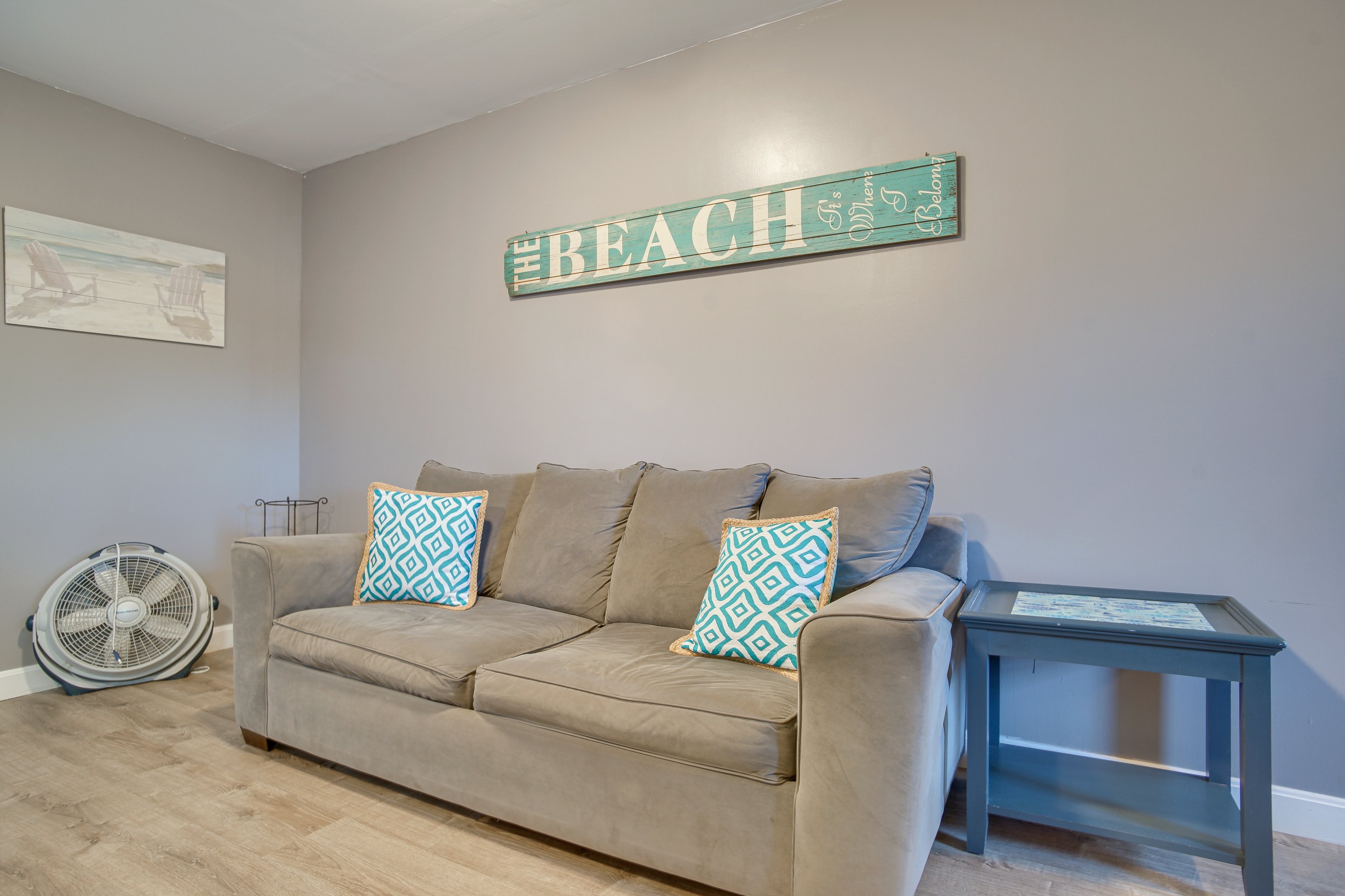 Main-Level Living Room | King Sleeper Sofa