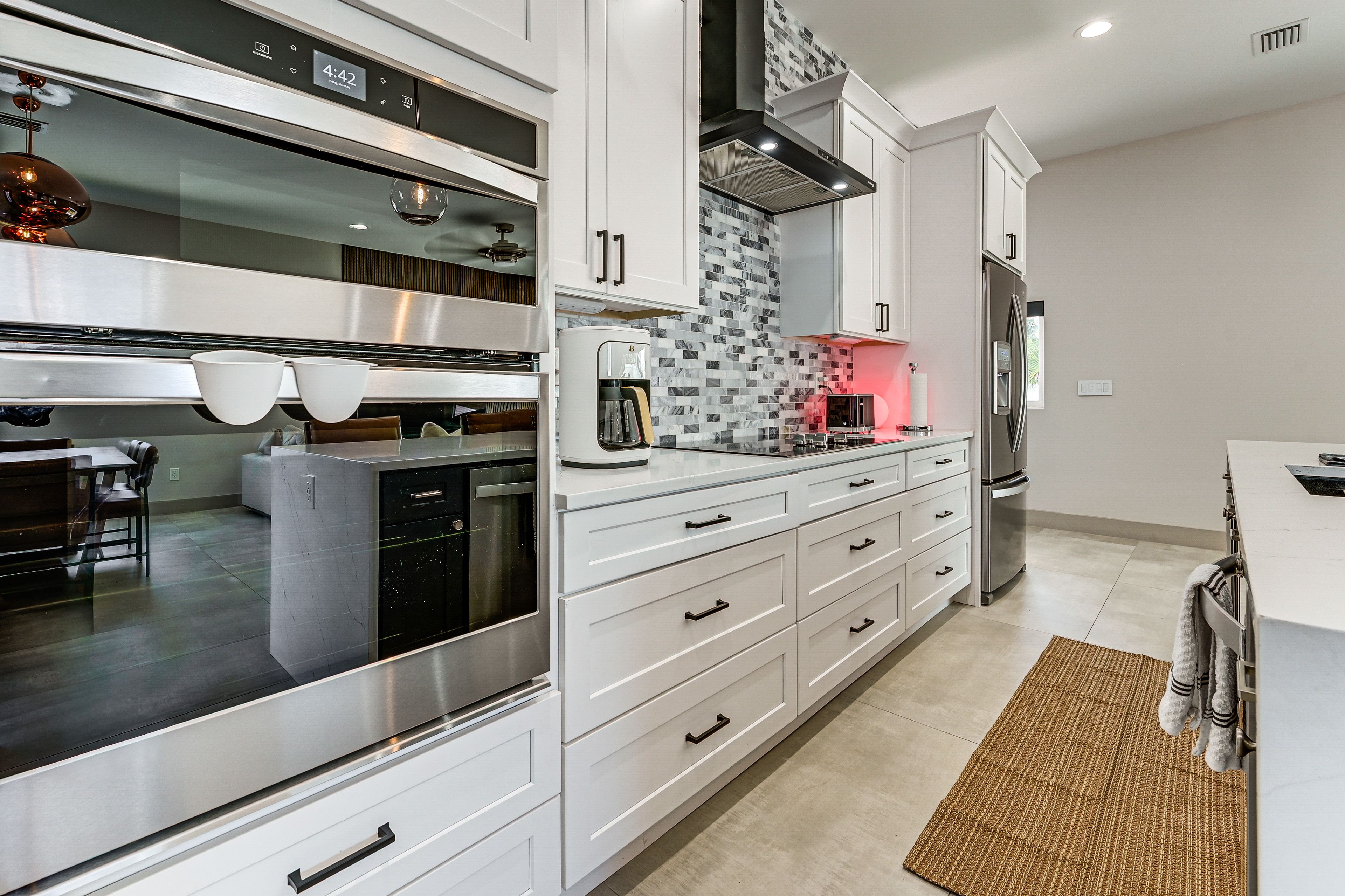 Well-Equipped Kitchen