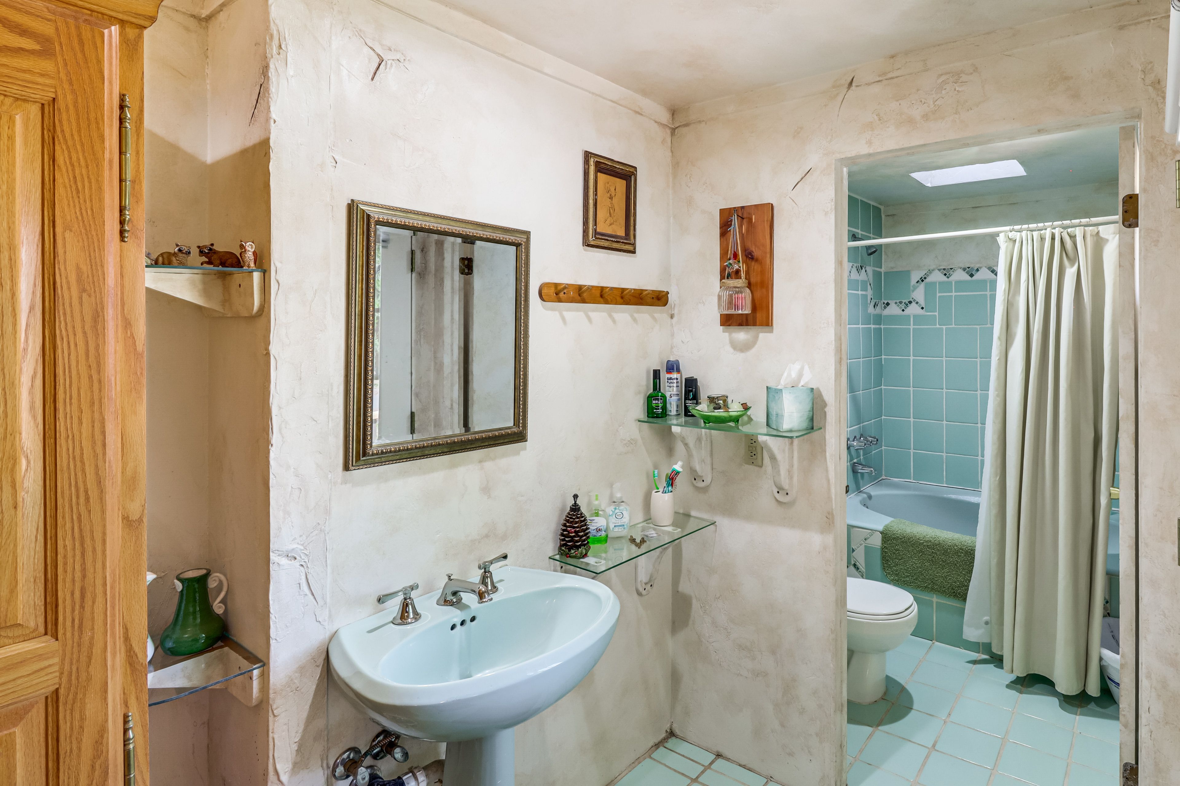 En-Suite Bathroom