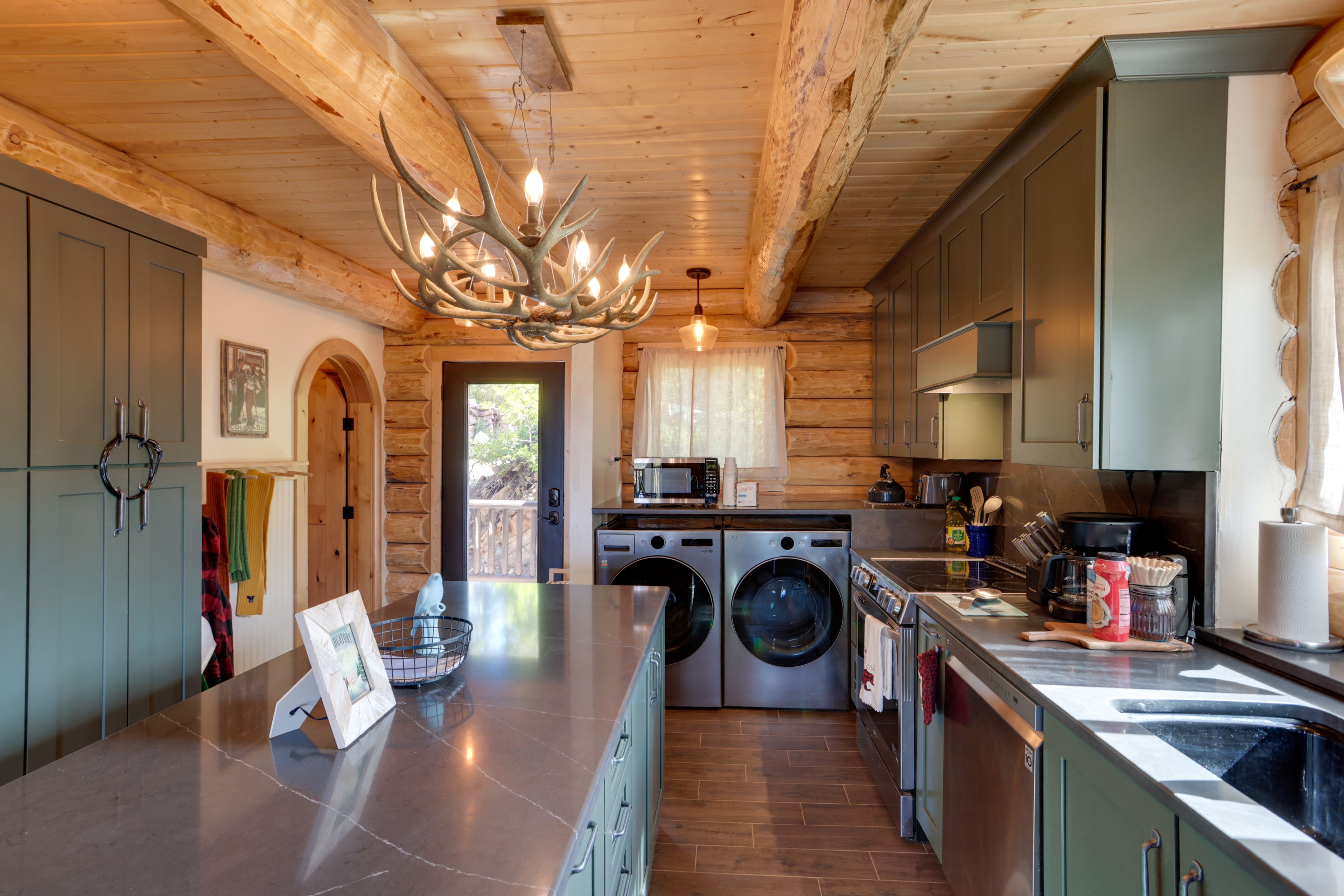 Kitchen | Cooking Basics | Washer & Dryer | 1st Floor