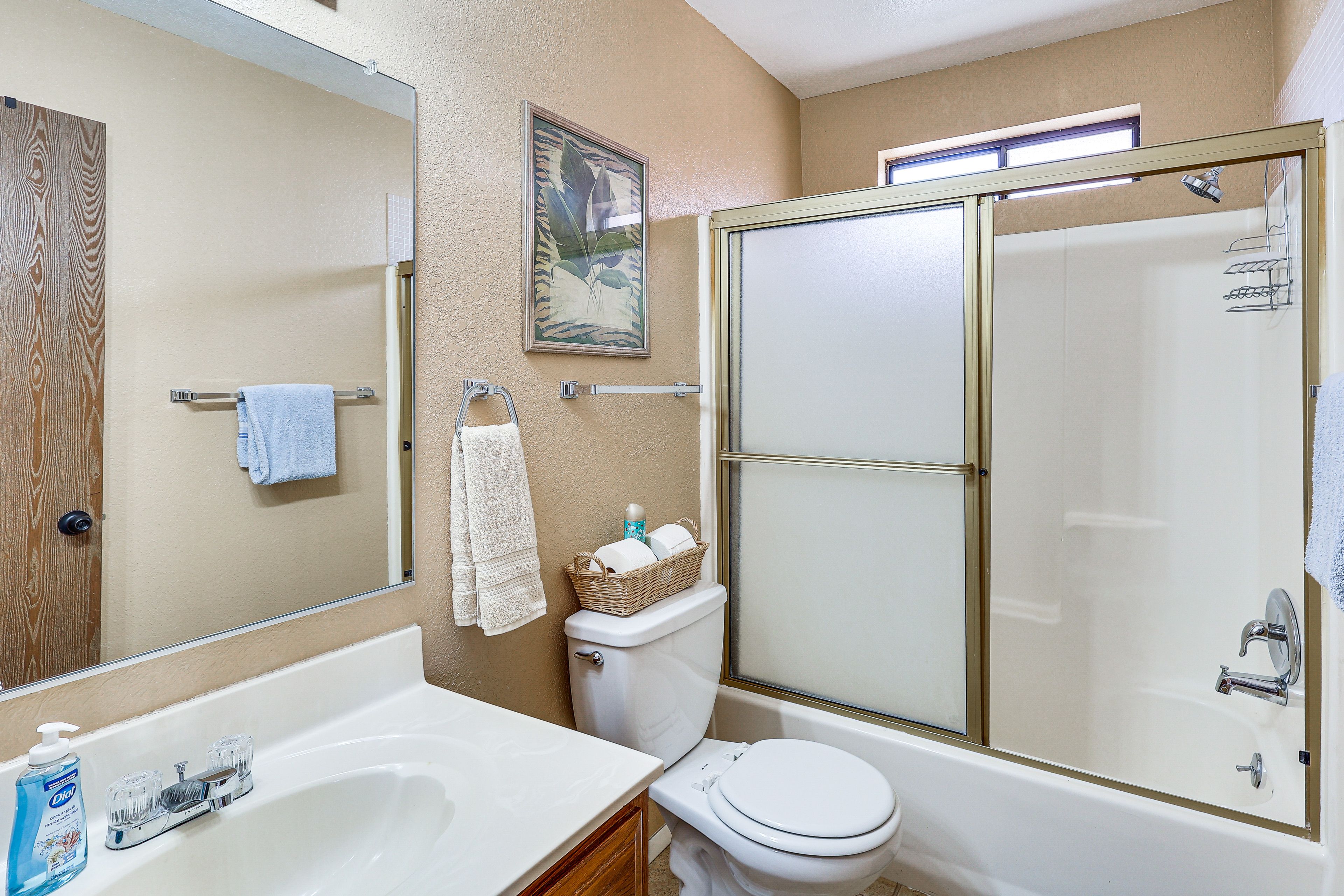 Full Bathroom