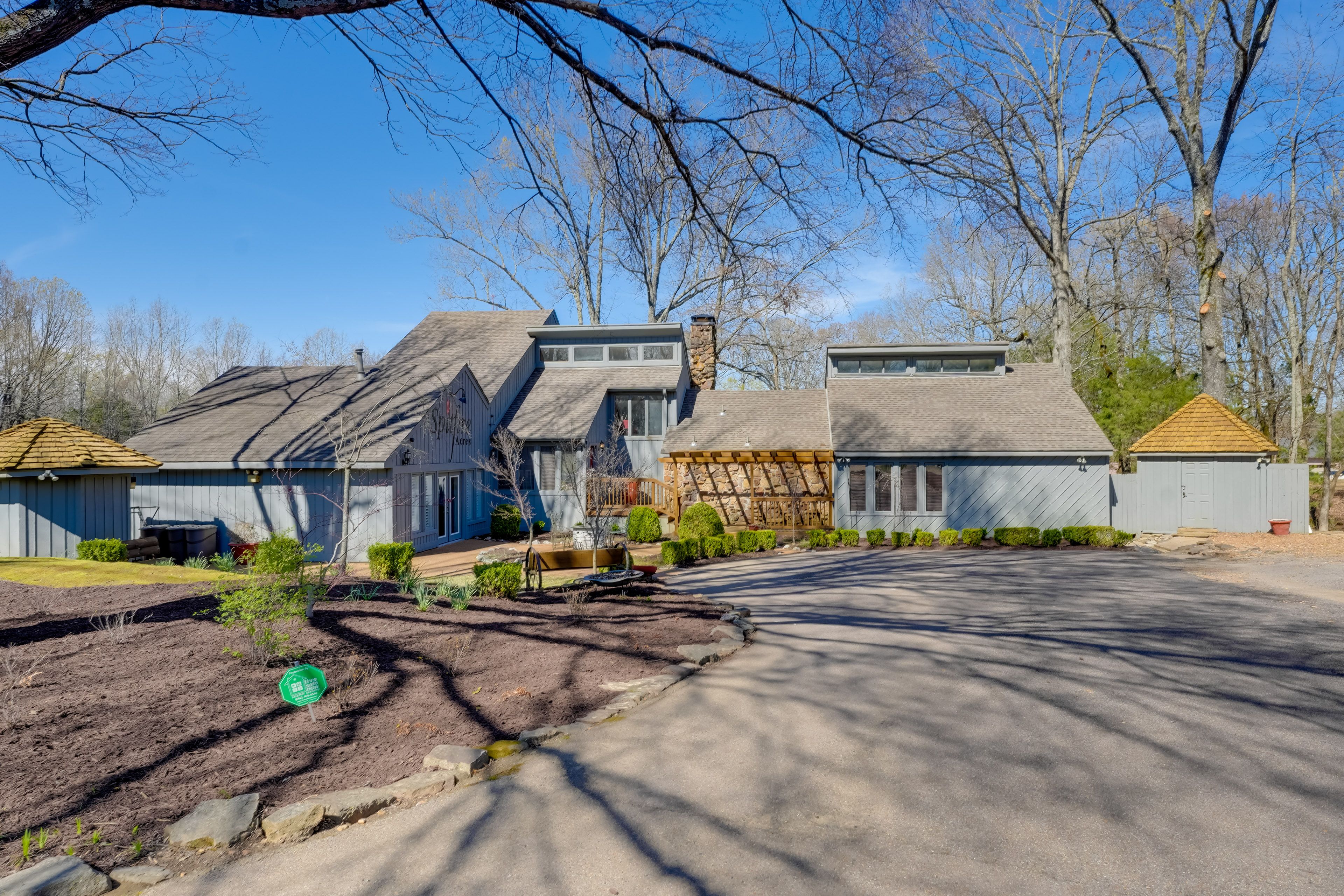 Spitfire Acres Exterior | Ample Driveway Parking