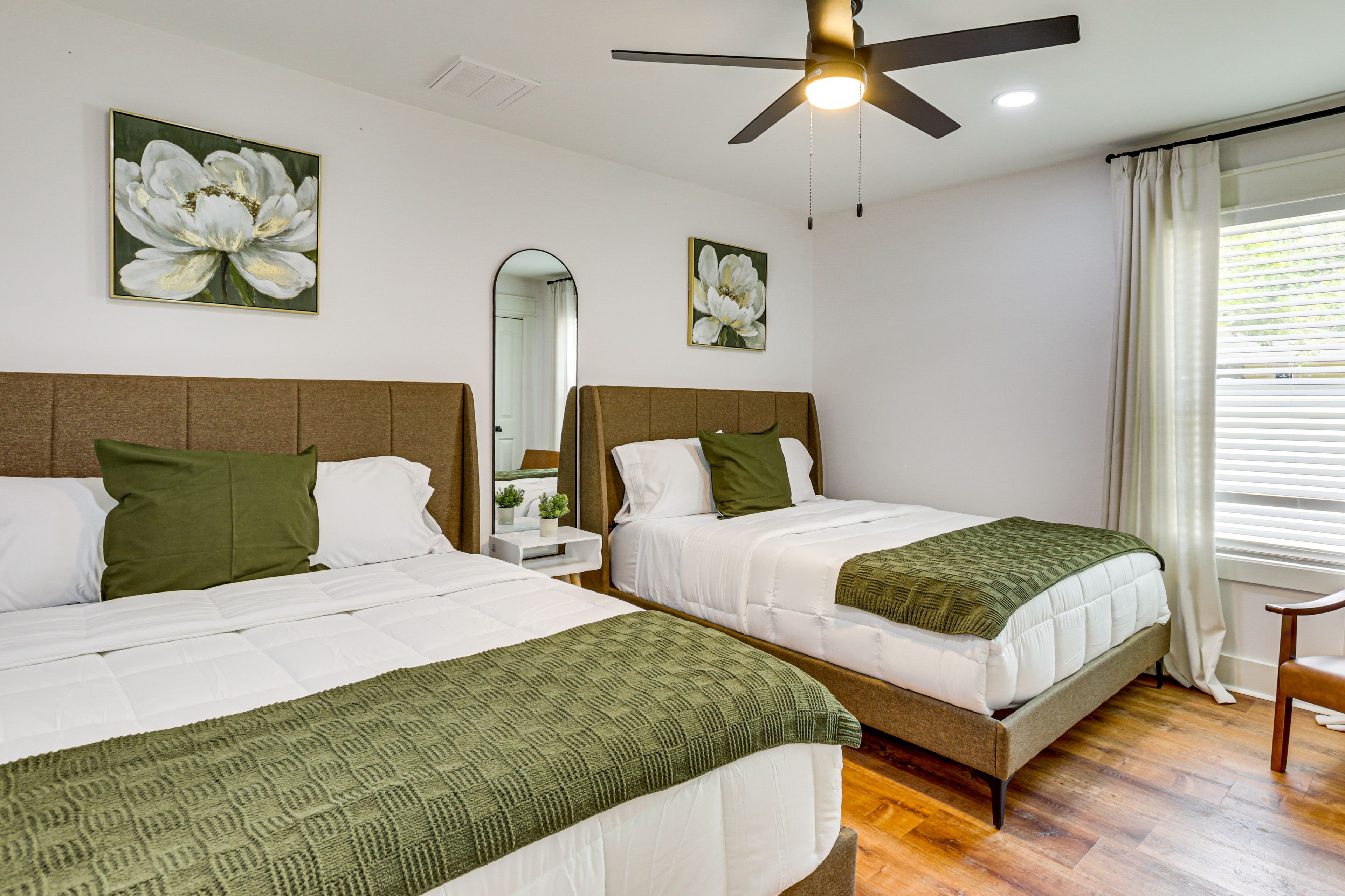 Bedroom 2 | 2 Queen Beds