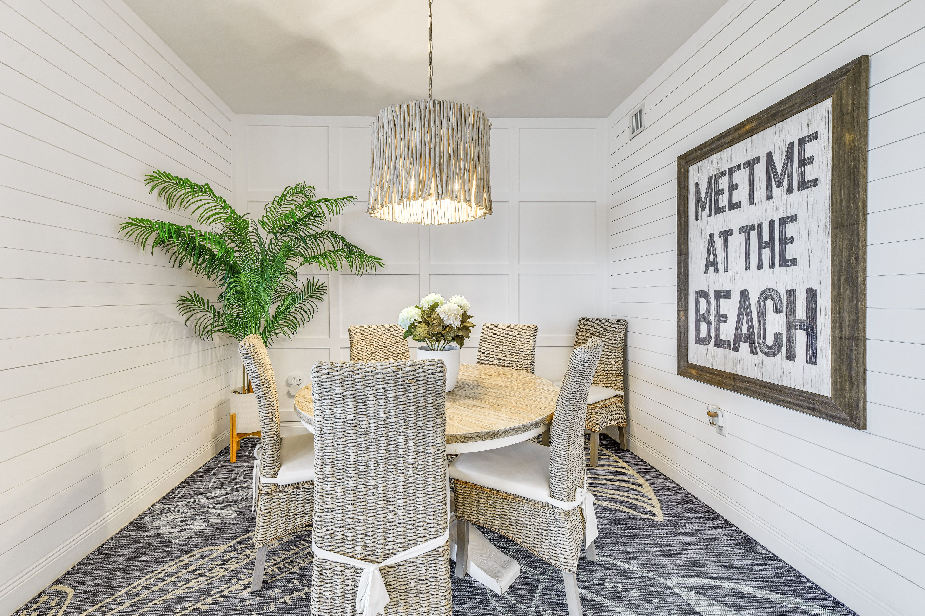 Dining Area | Dishware & Flatware