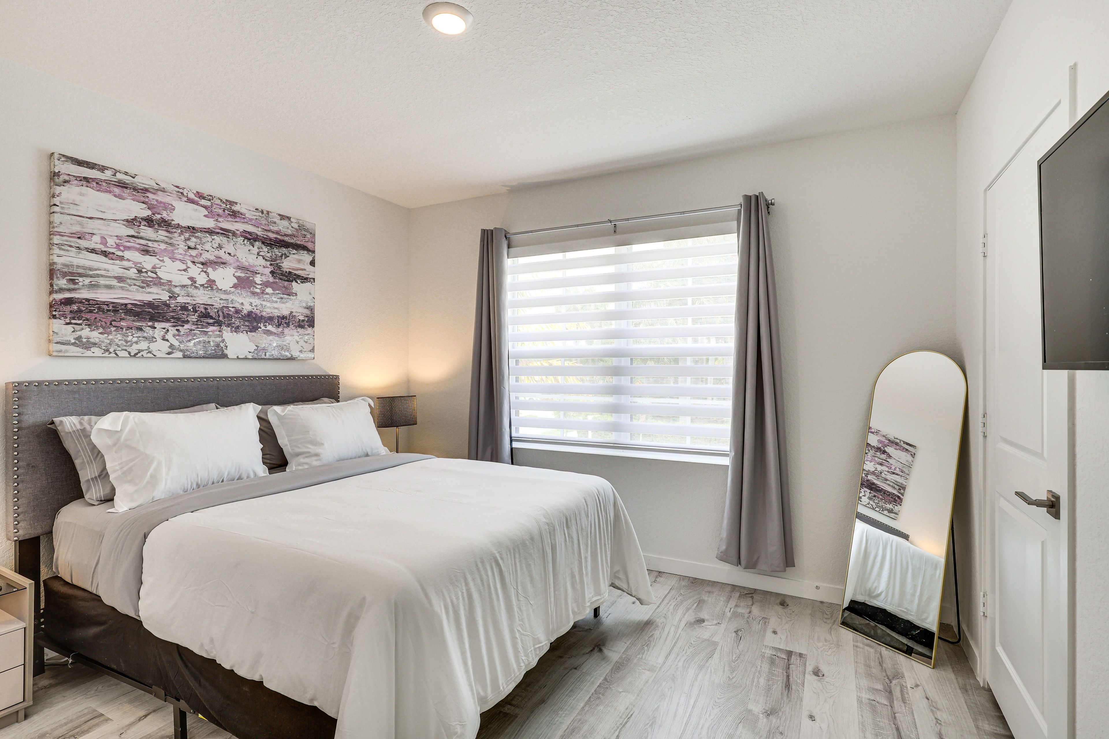 Bedroom 5 | 2nd Floor | Queen Bed