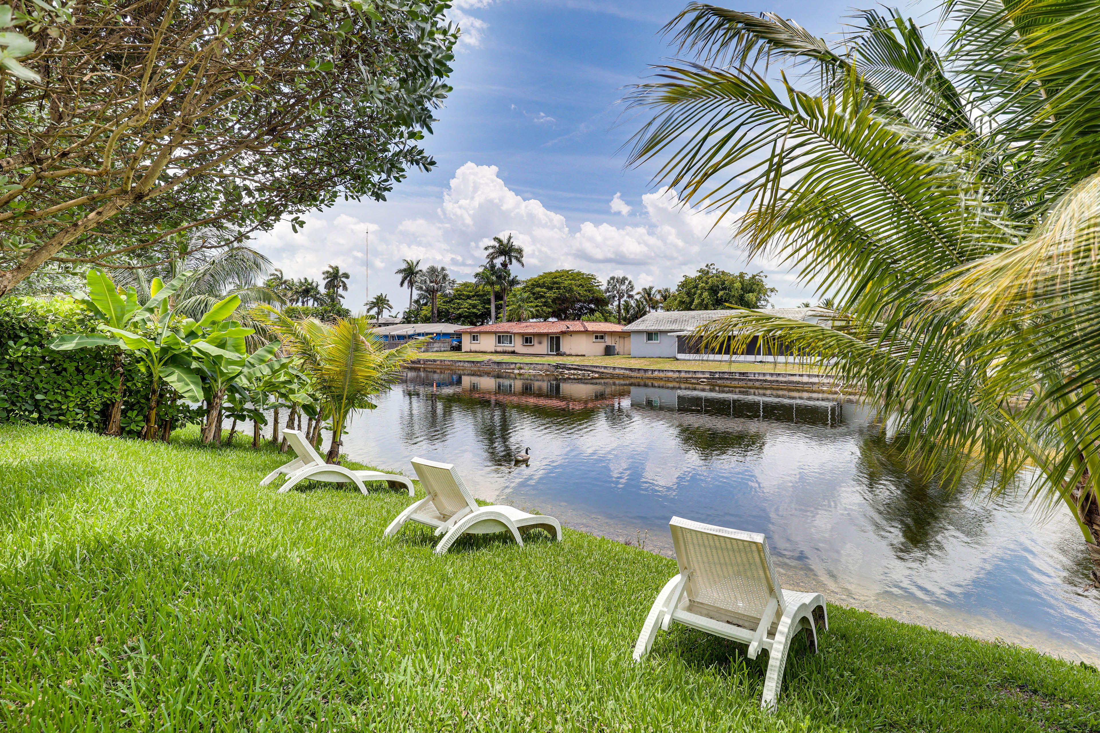 Miami Gardens Vacation Rental | 5BR | 3BA | 2,605 Sq Ft