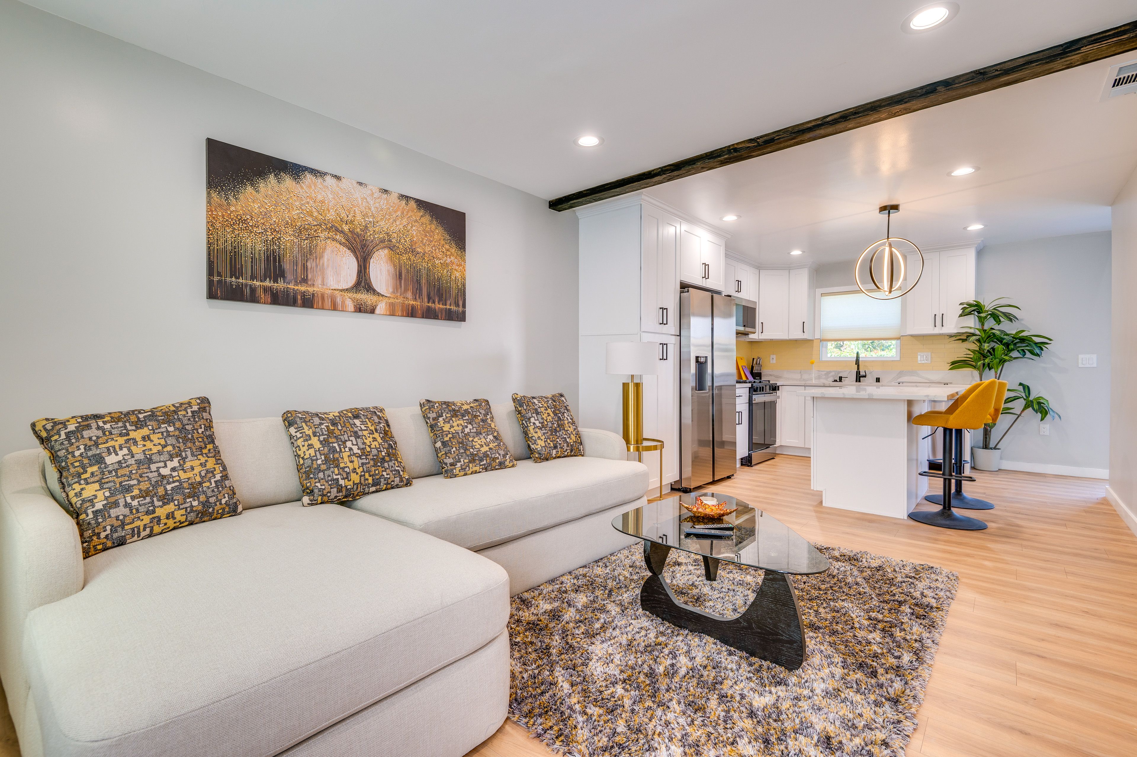 Los Angeles Vacation Rental | 2BR | 2.5BA | 1,200 Sq Ft