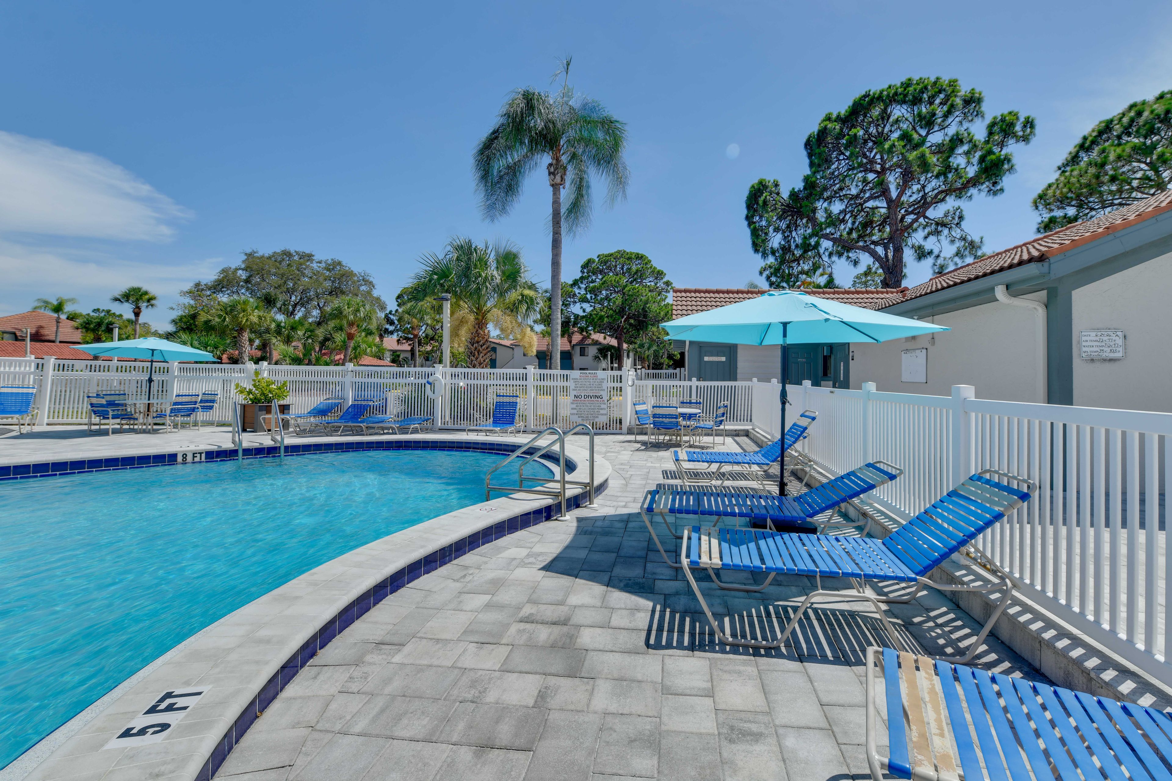 Shorewalk Resort | Community Pool