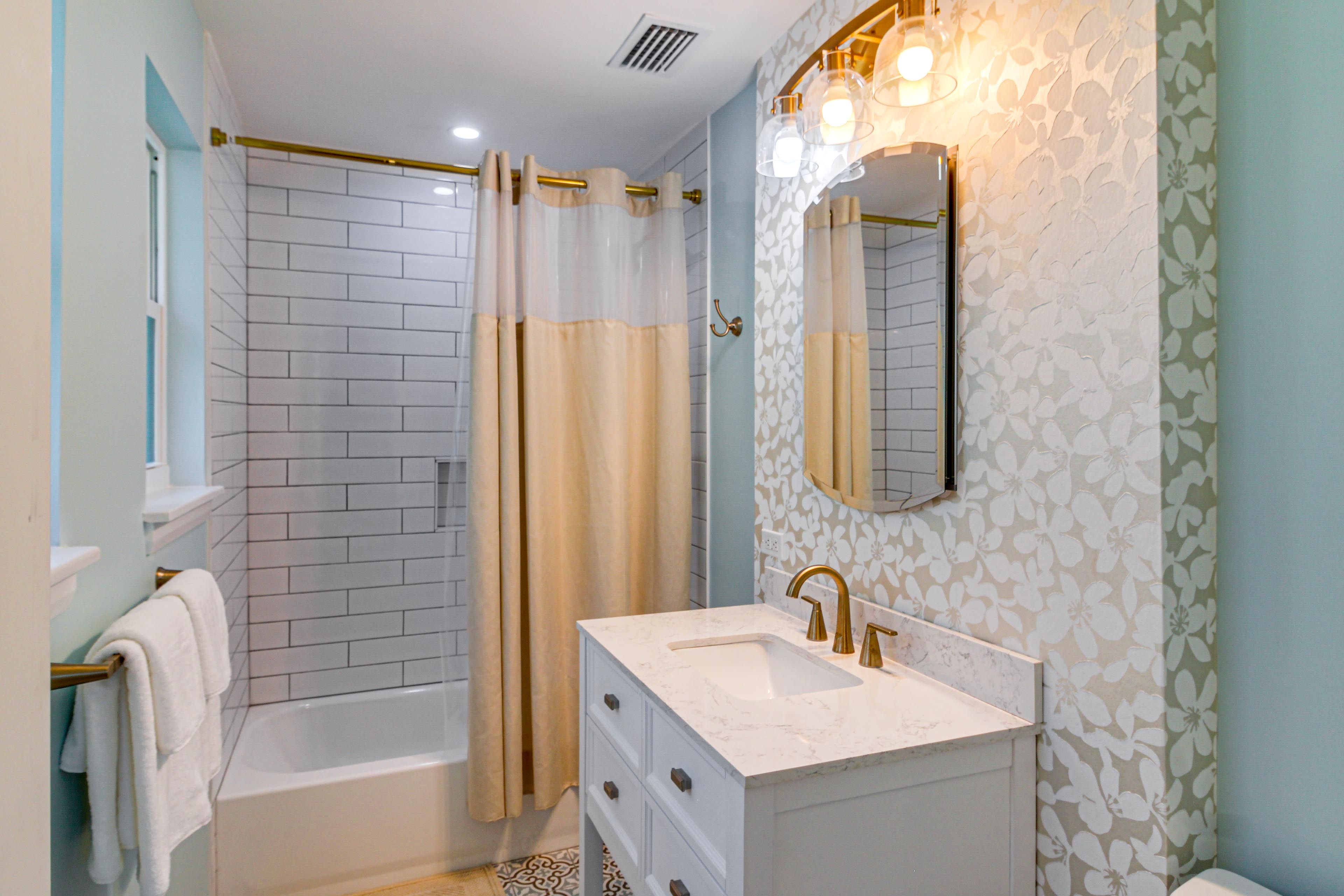 En-Suite Bathroom