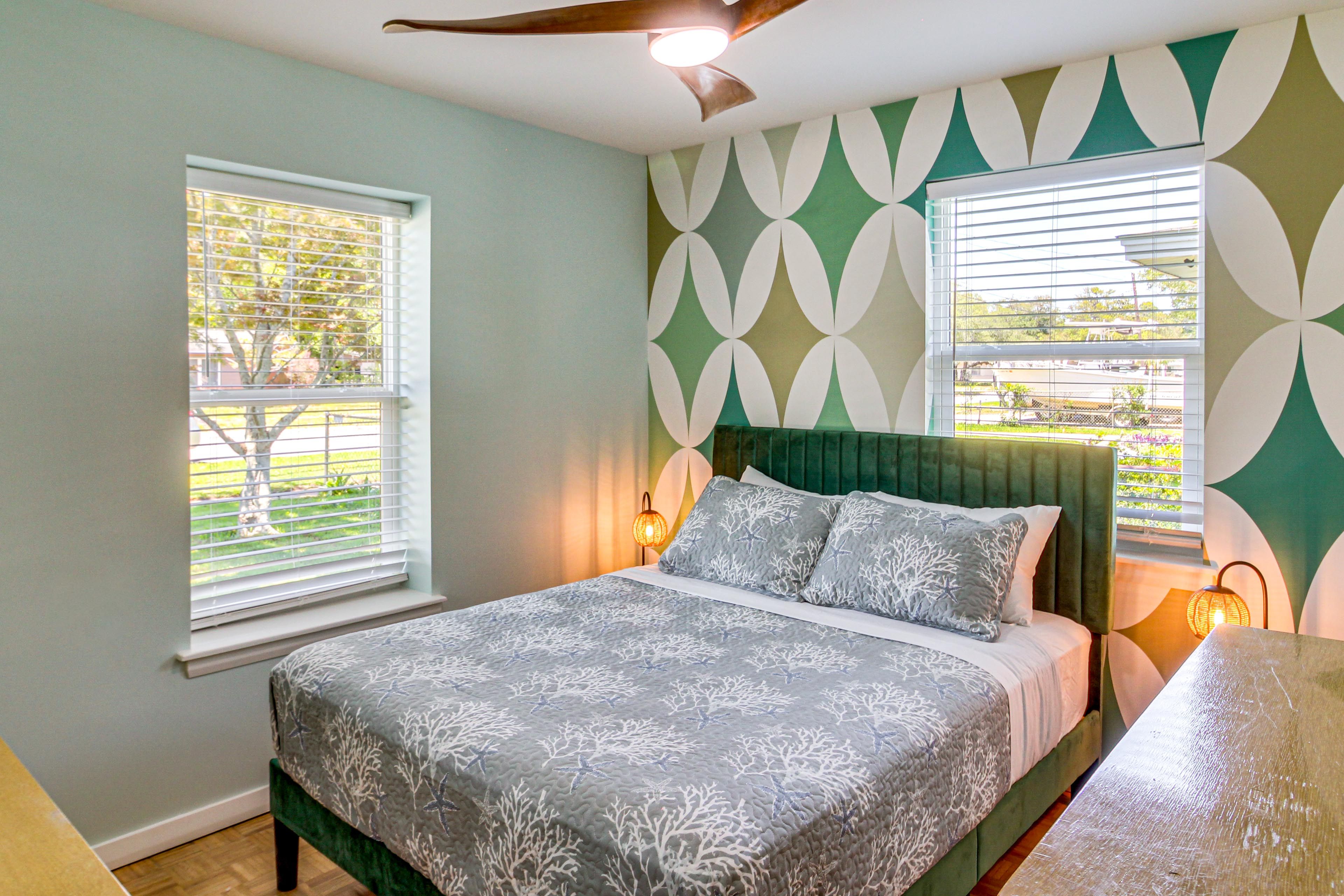 Bedroom 3 | Queen Bed