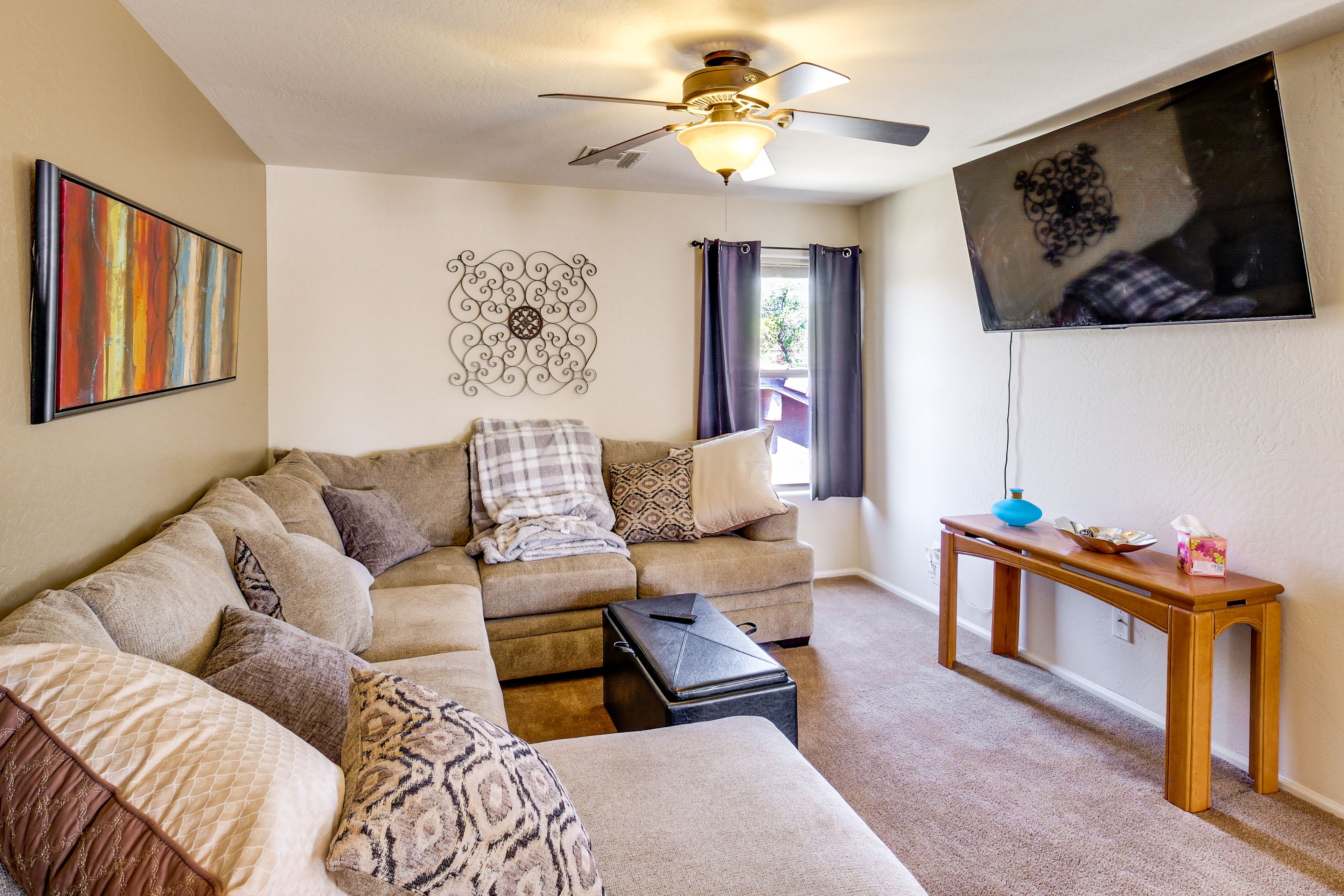 Family Room | 2nd Floor