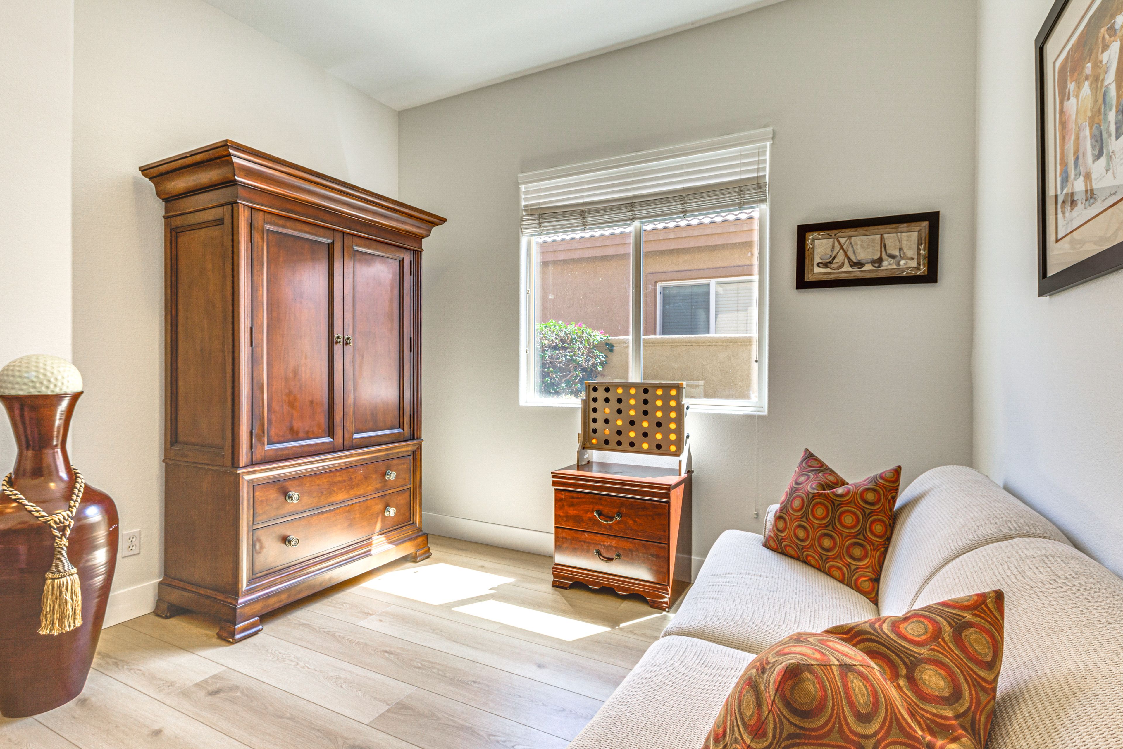 Bedroom 3 | Full Sleeper Sofa
