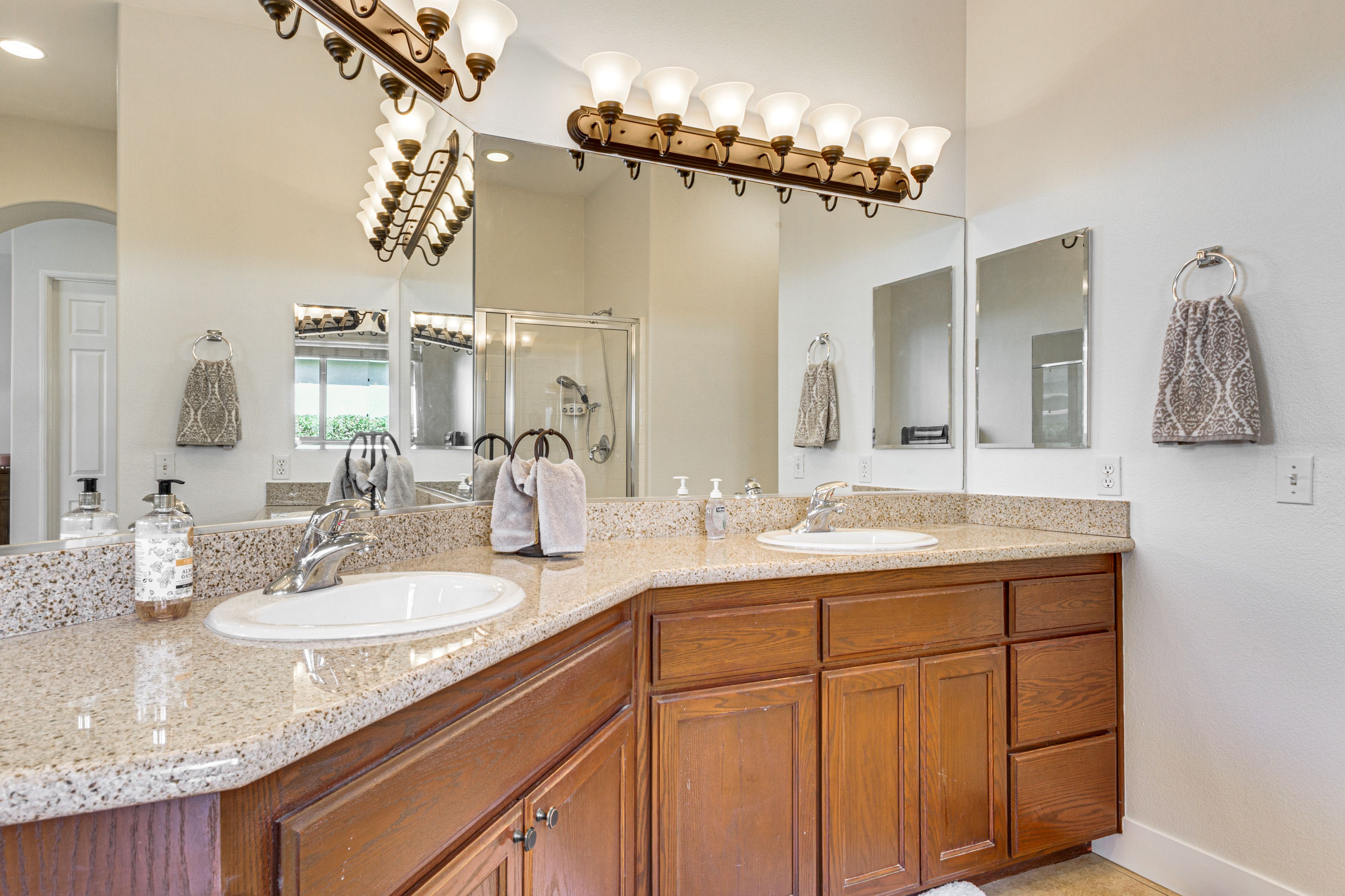 En-Suite Bathroom