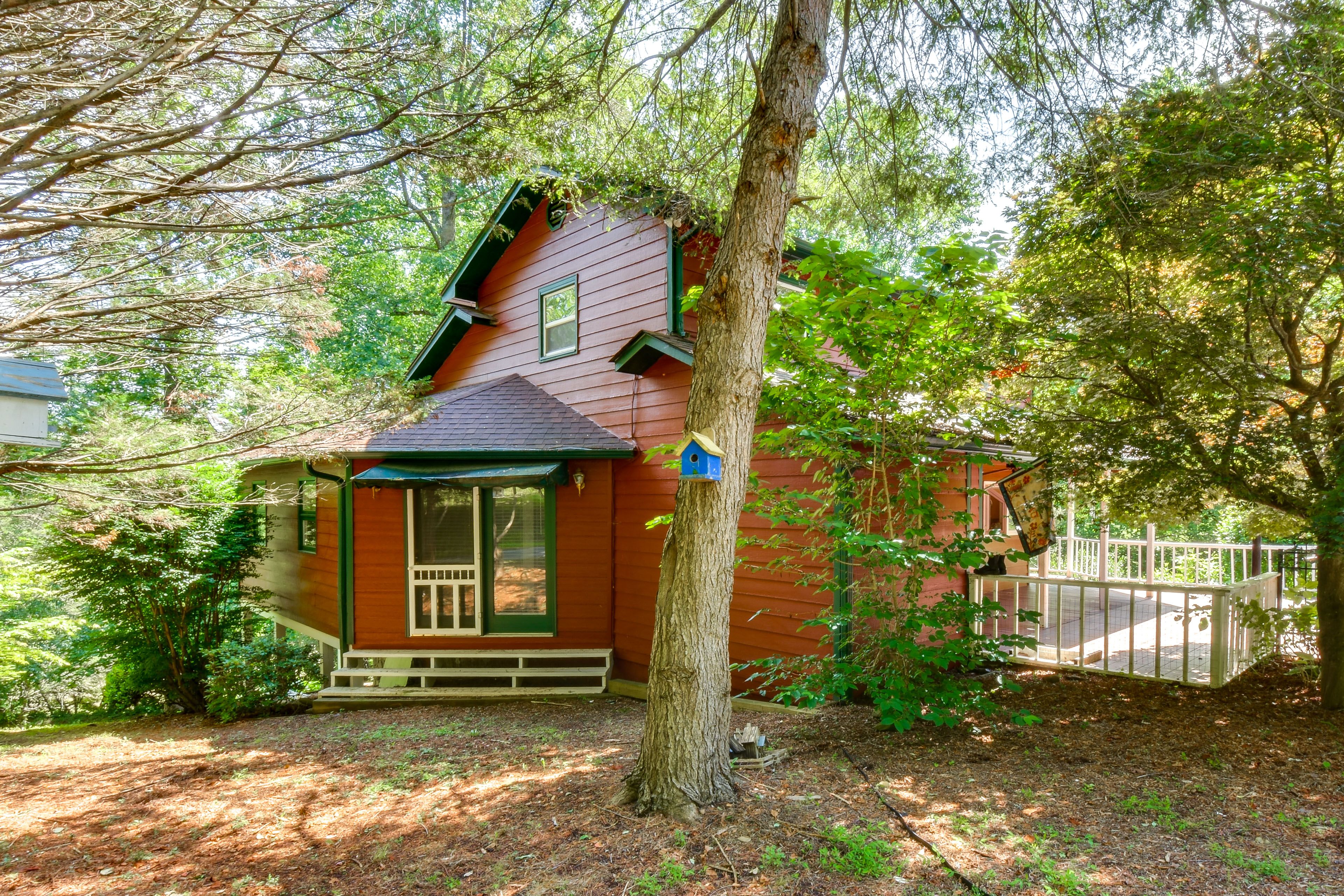 Hiawassee Vacation Rental | 3BR | 3BA | 2,400 Sq Ft