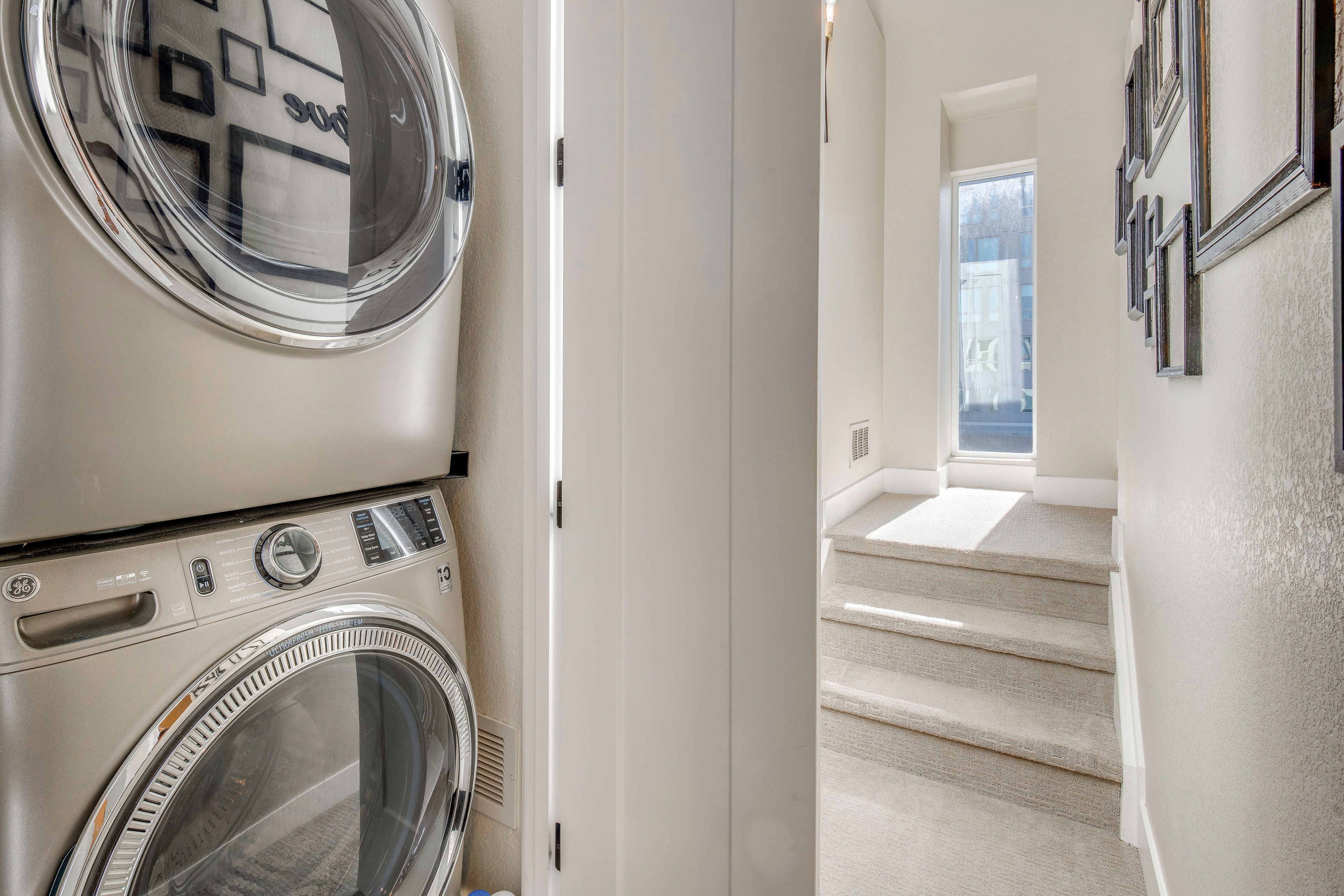 Washer & Dryer