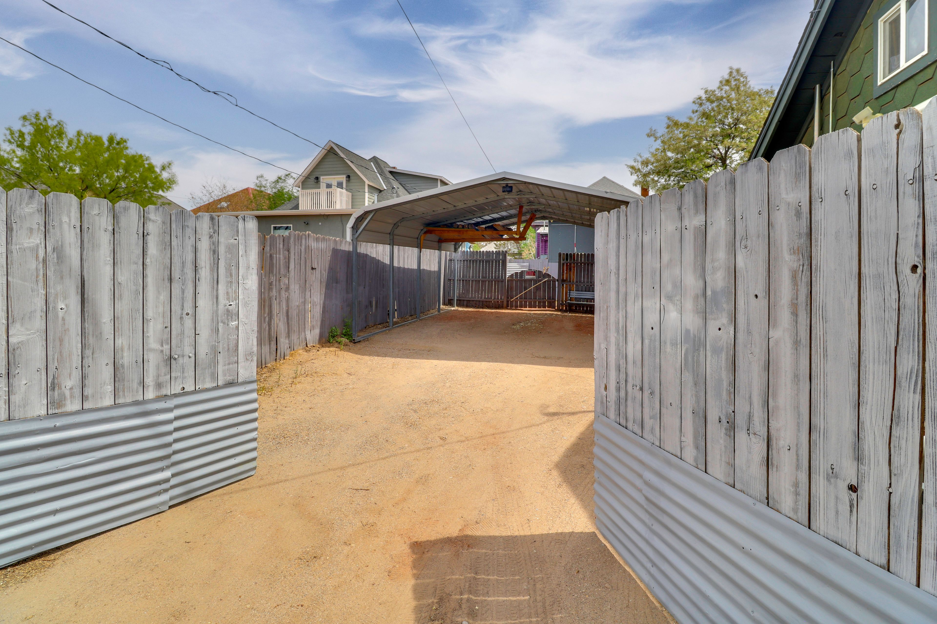 Driveway Parking | 1 Vehicle | Street Parking