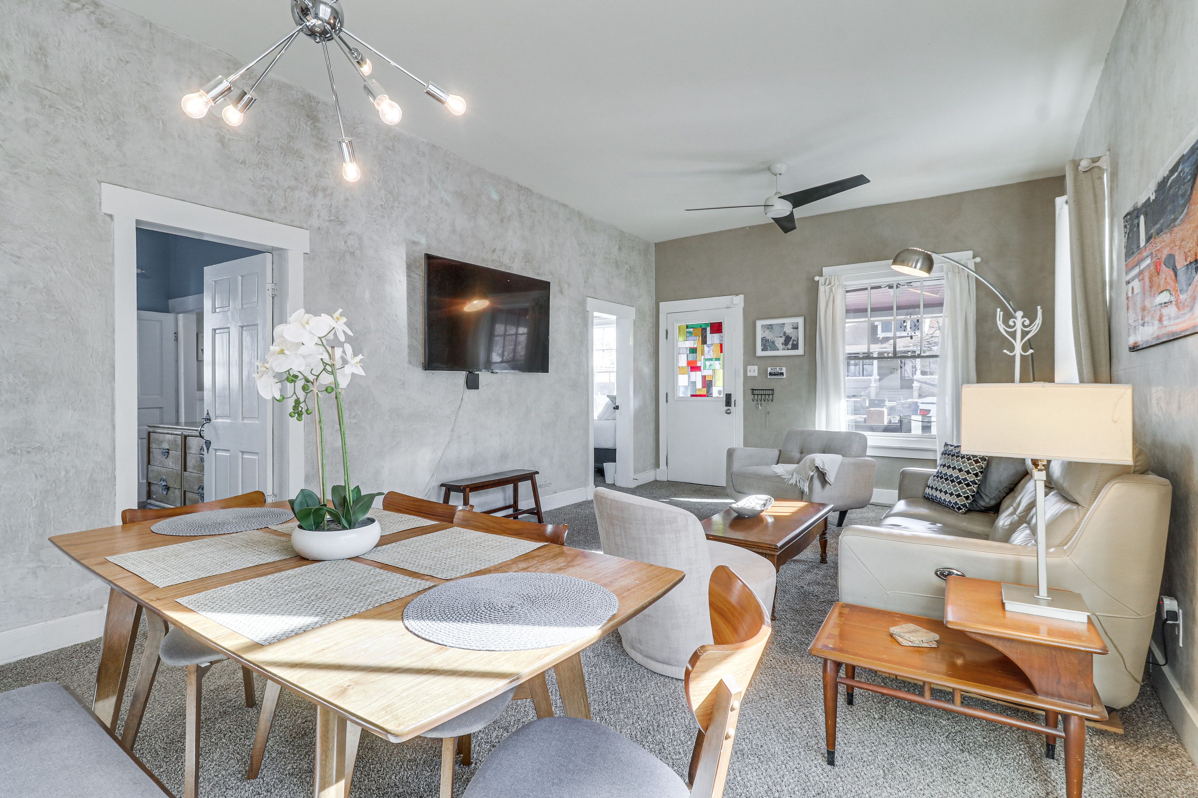 Main House | Living Room & Dining Area